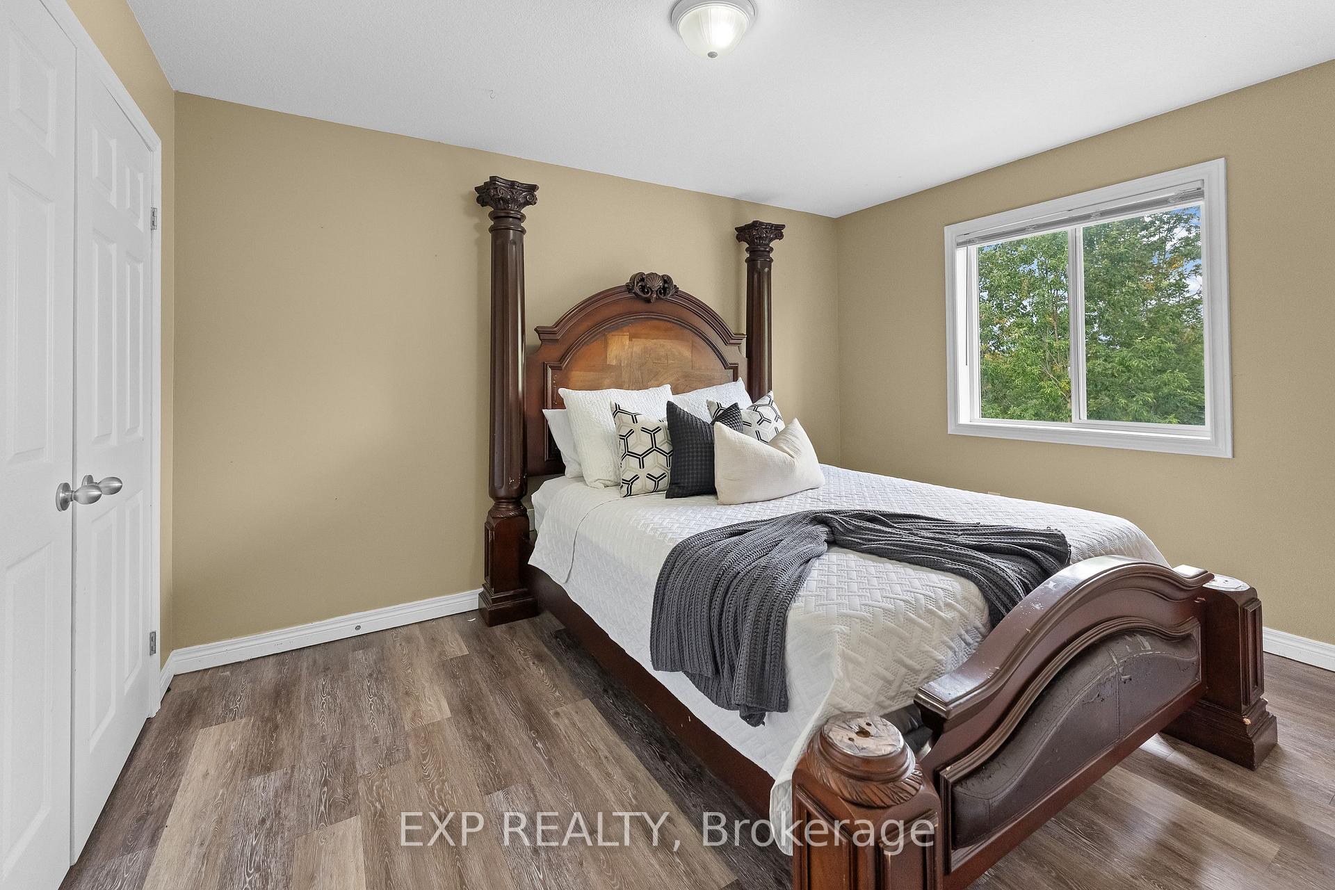 Photo 34 of 8876 Tristar Crescent, Niagara Falls, Lyons Creek — HOMEH