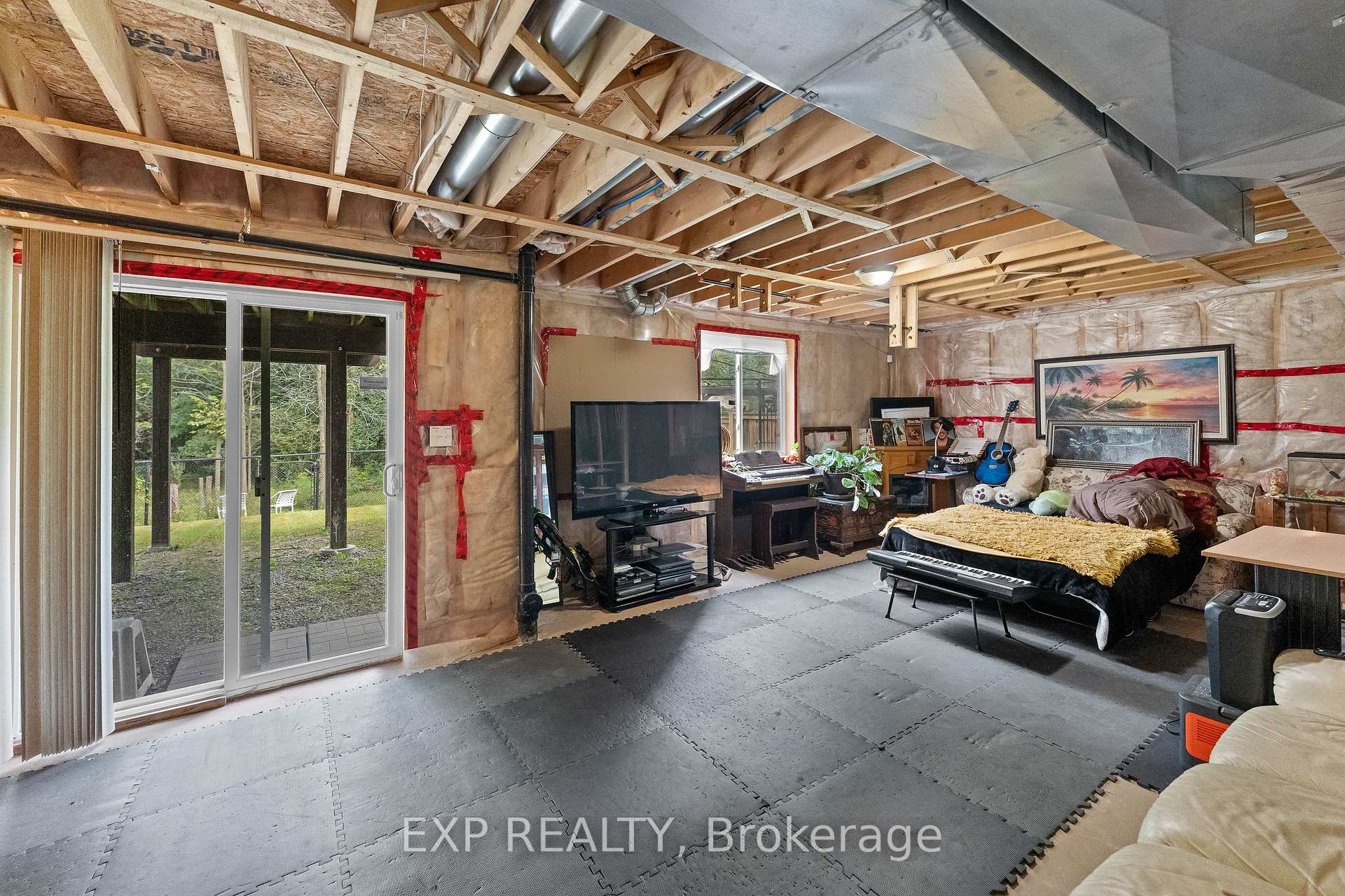 Photo 36 of 8876 Tristar Crescent, Niagara Falls, Lyons Creek — HOMEH