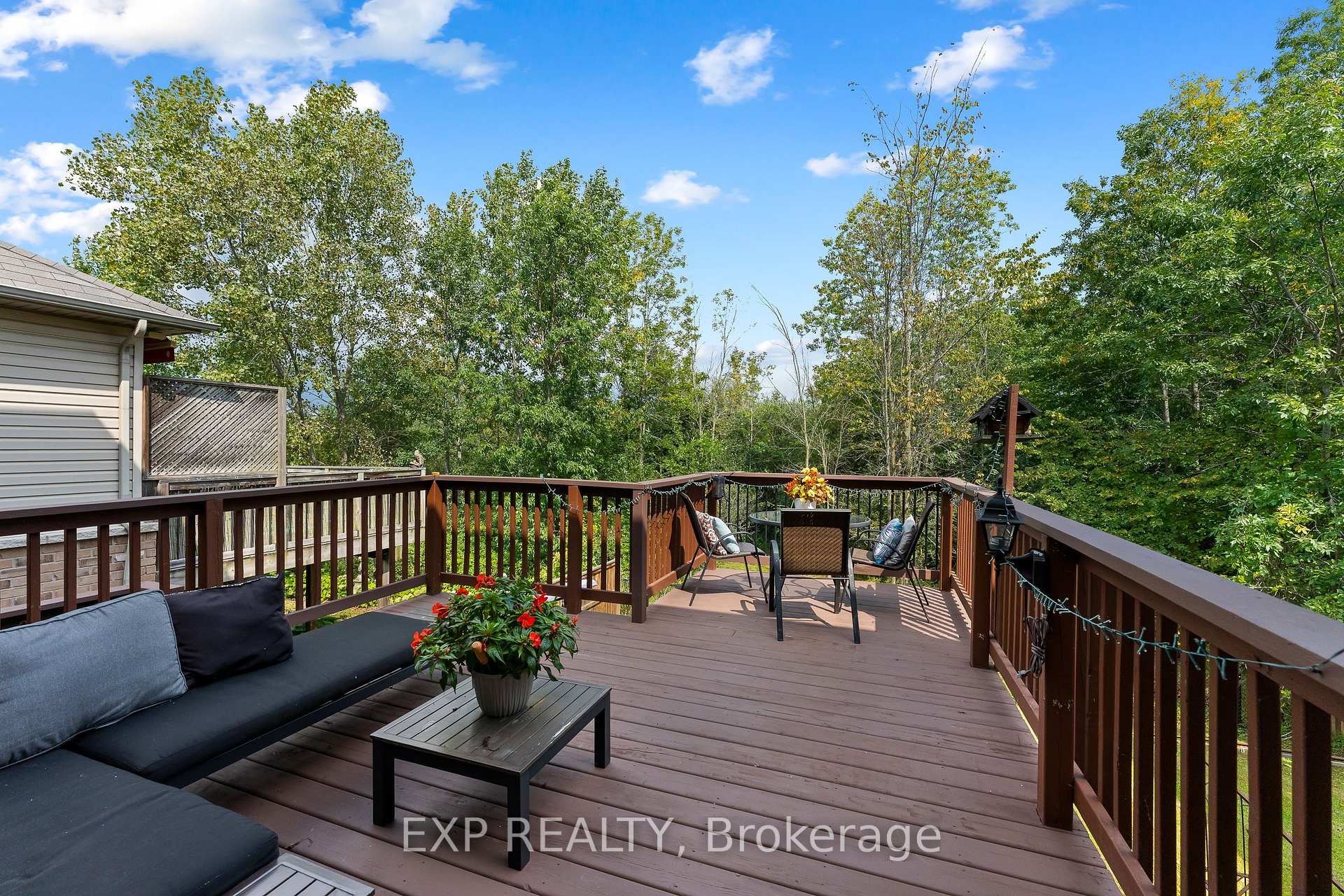Photo 39 of 8876 Tristar Crescent, Niagara Falls, Lyons Creek — HOMEH