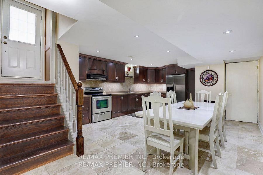 Photo 2 of Unit Lower, 27 Giovanni Way, Vaughan, Sonoma Heights — HOMEH
