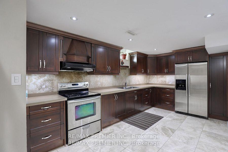 Photo 3 of Unit Lower, 27 Giovanni Way, Vaughan, Sonoma Heights — HOMEH