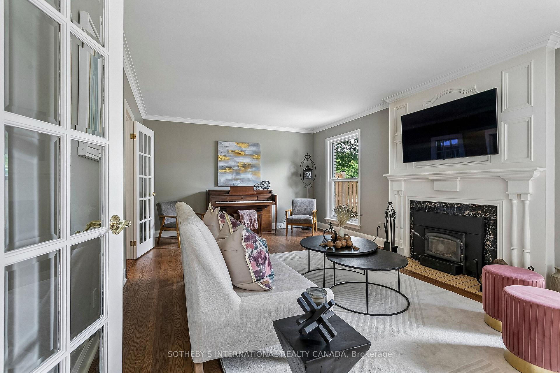 Photo 11 of 35 Shadwick Drive, Etobicoke, Willowridge-Martingrove-Richview — HOMEH