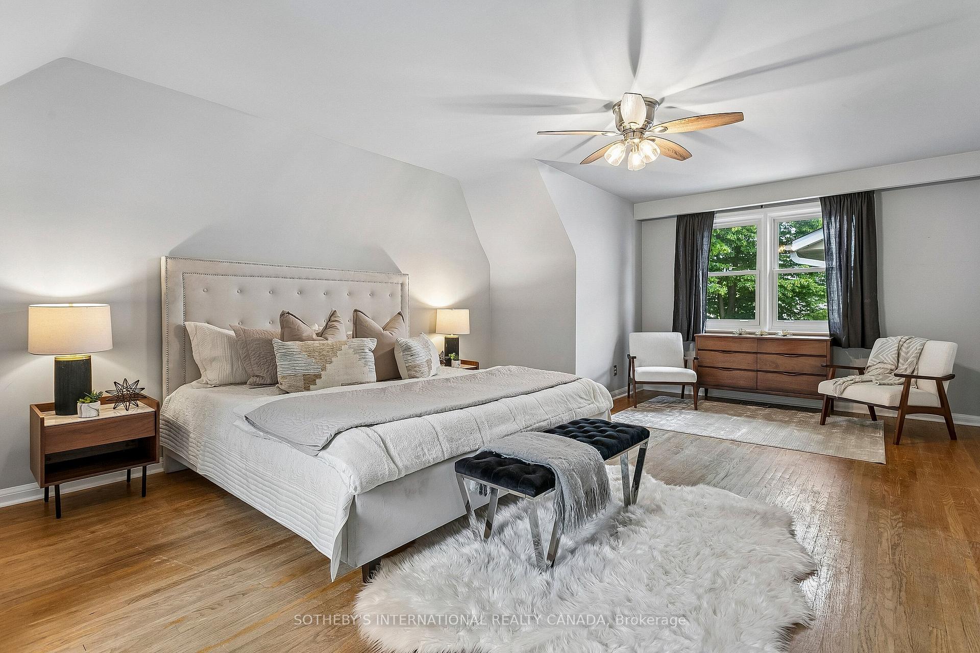 Photo 23 of 35 Shadwick Drive, Etobicoke, Willowridge-Martingrove-Richview — HOMEH