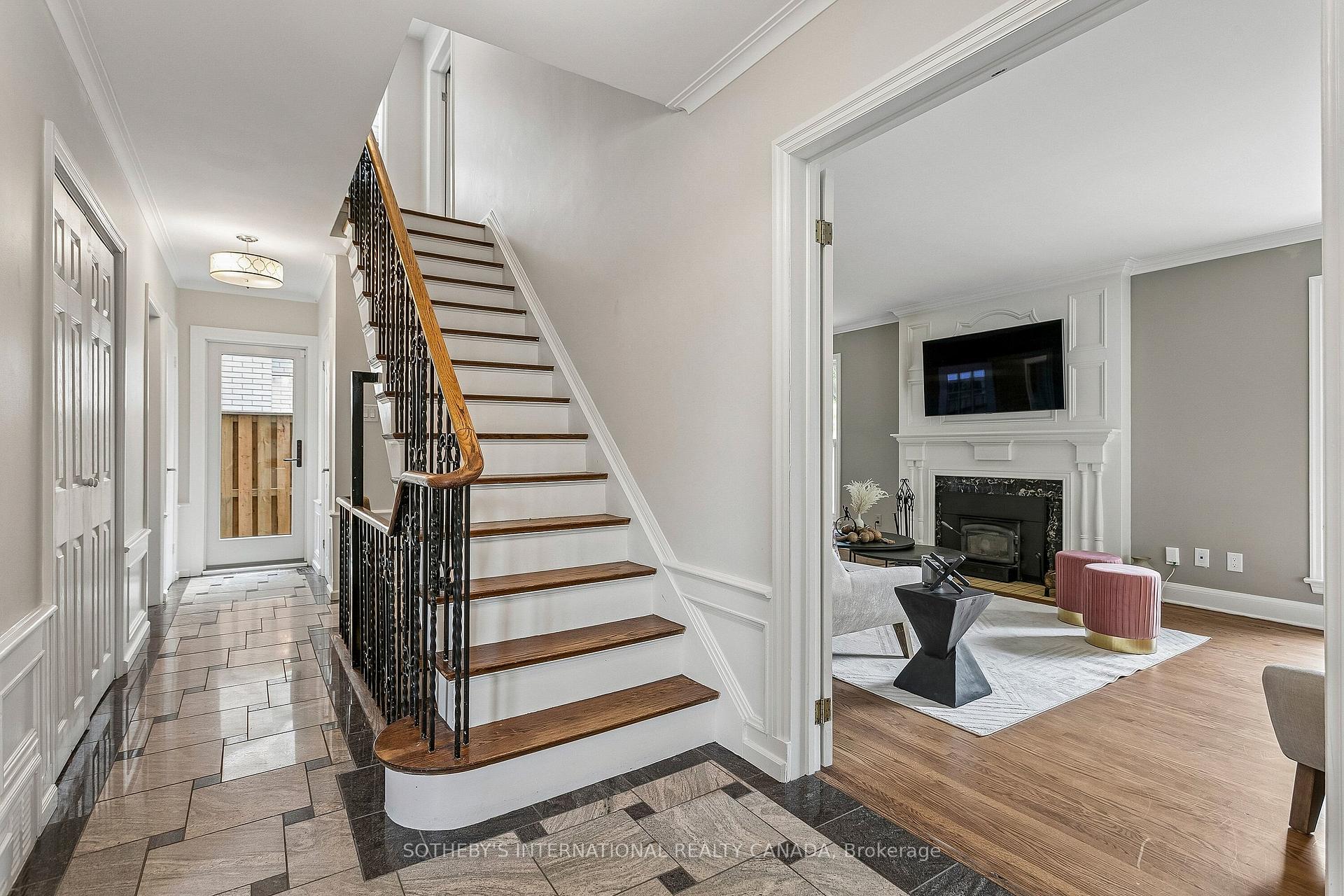 Photo 36 of 35 Shadwick Drive, Etobicoke, Willowridge-Martingrove-Richview — HOMEH
