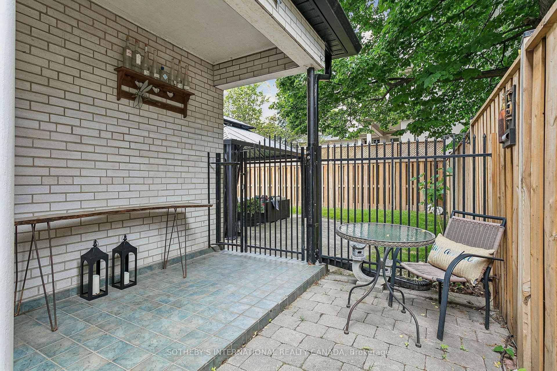 Photo 47 of 35 Shadwick Drive, Etobicoke, Willowridge-Martingrove-Richview — HOMEH