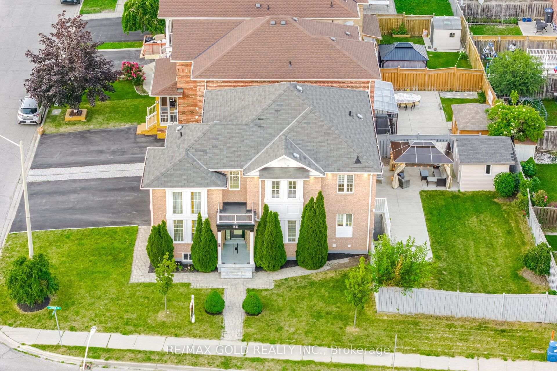 Photo 1 of 71 Leagate Street, Brampton, Fletcher's Meadow — HOMEH