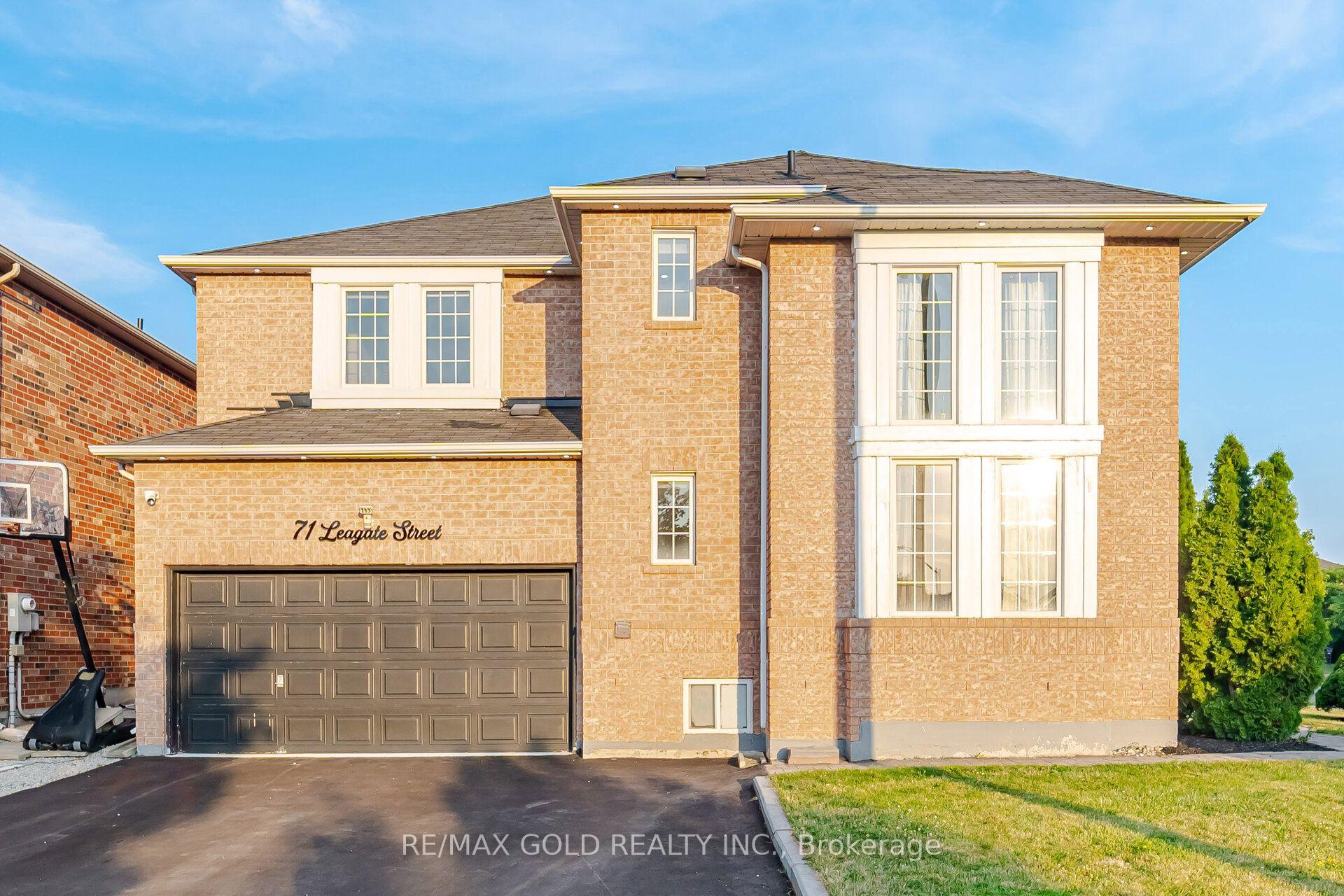 Photo 5 of 71 Leagate Street, Brampton, Fletcher's Meadow — HOMEH