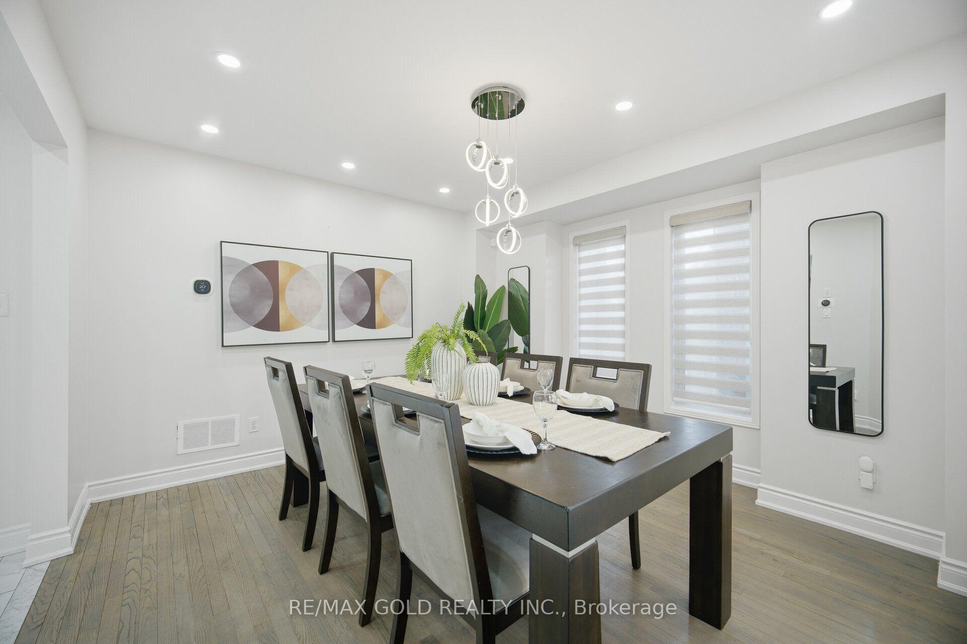 Photo 11 of 71 Leagate Street, Brampton, Fletcher's Meadow — HOMEH