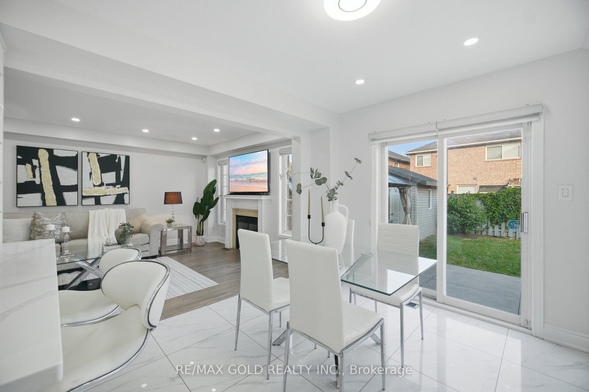 Photo 17 of 71 Leagate Street, Brampton, Fletcher's Meadow — HOMEH