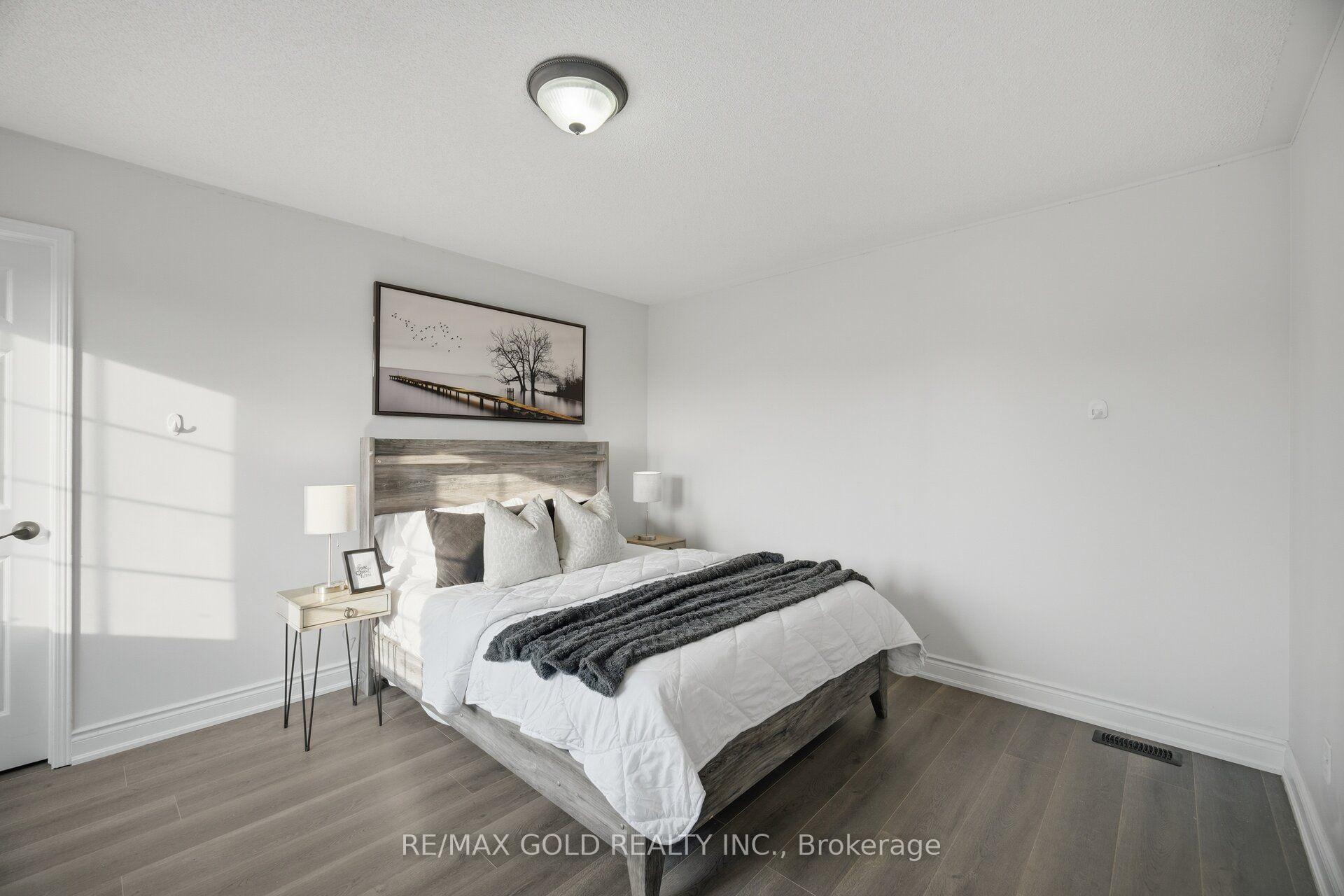 Photo 26 of 71 Leagate Street, Brampton, Fletcher's Meadow — HOMEH