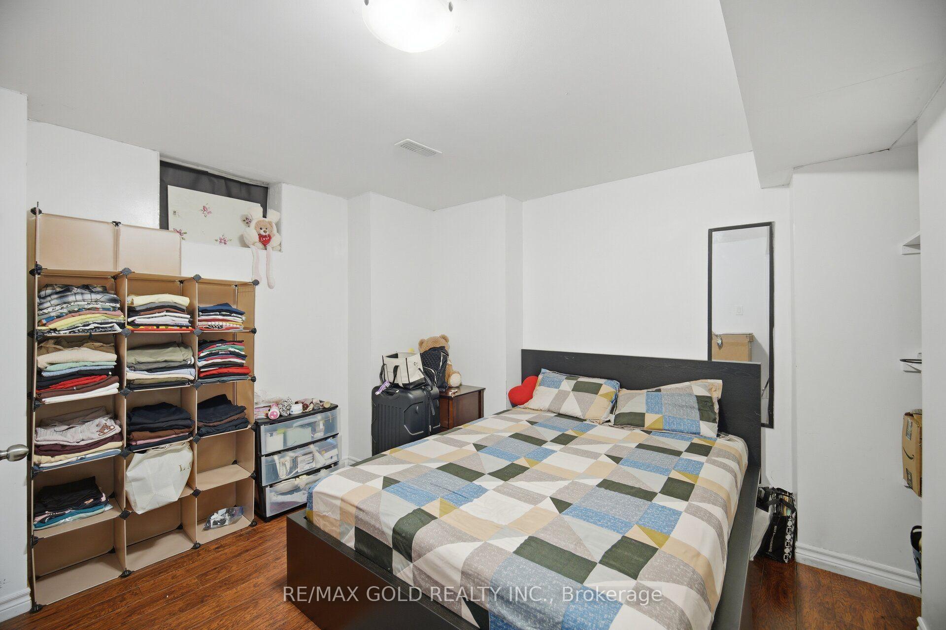 Photo 37 of 71 Leagate Street, Brampton, Fletcher's Meadow — HOMEH