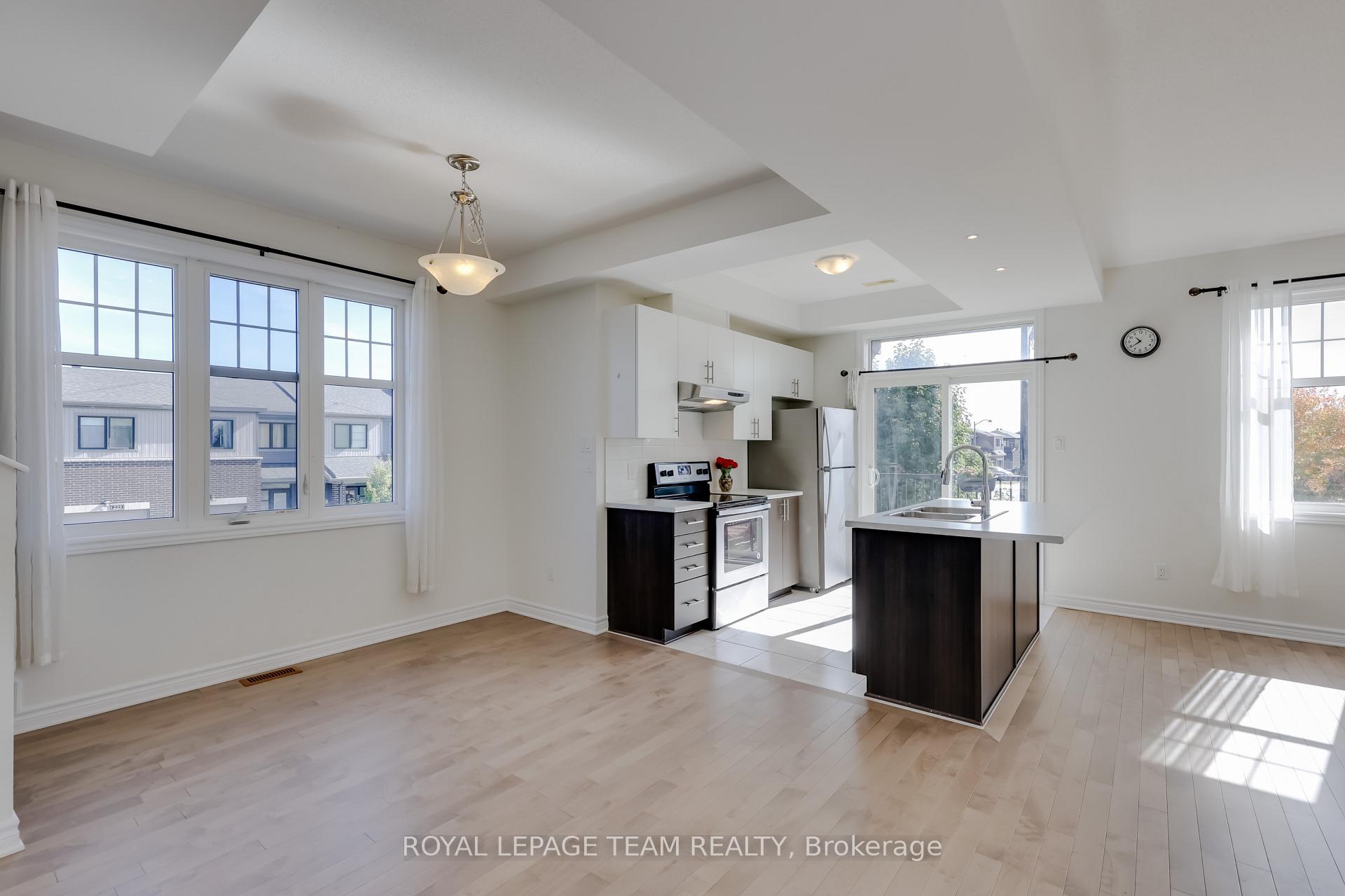 Photo 15 of 254 Halyard Way, Ottawa, Kanata - Kanata Lakes/Heritage Hills — HOMEH