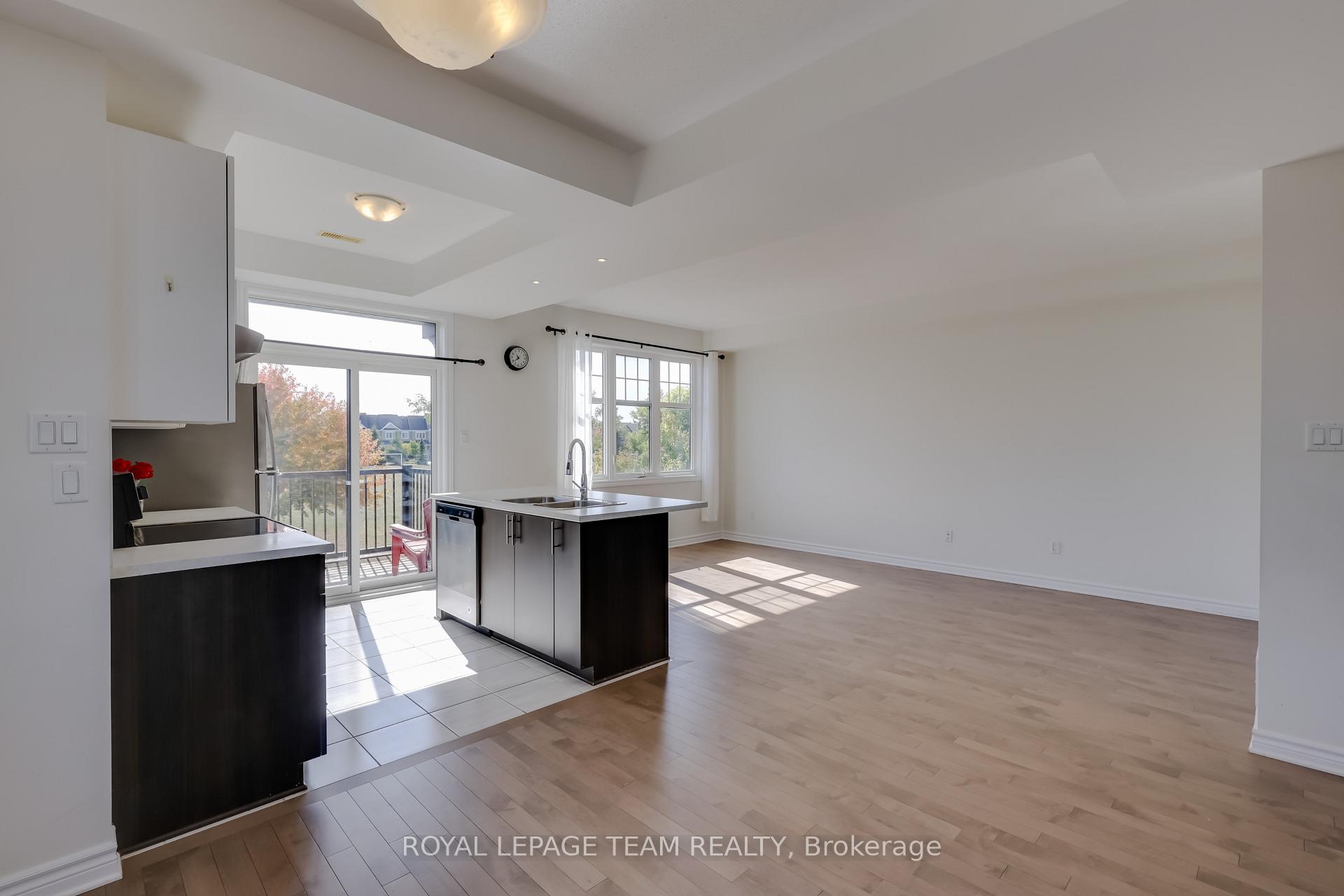 Photo 17 of 254 Halyard Way, Ottawa, Kanata - Kanata Lakes/Heritage Hills — HOMEH
