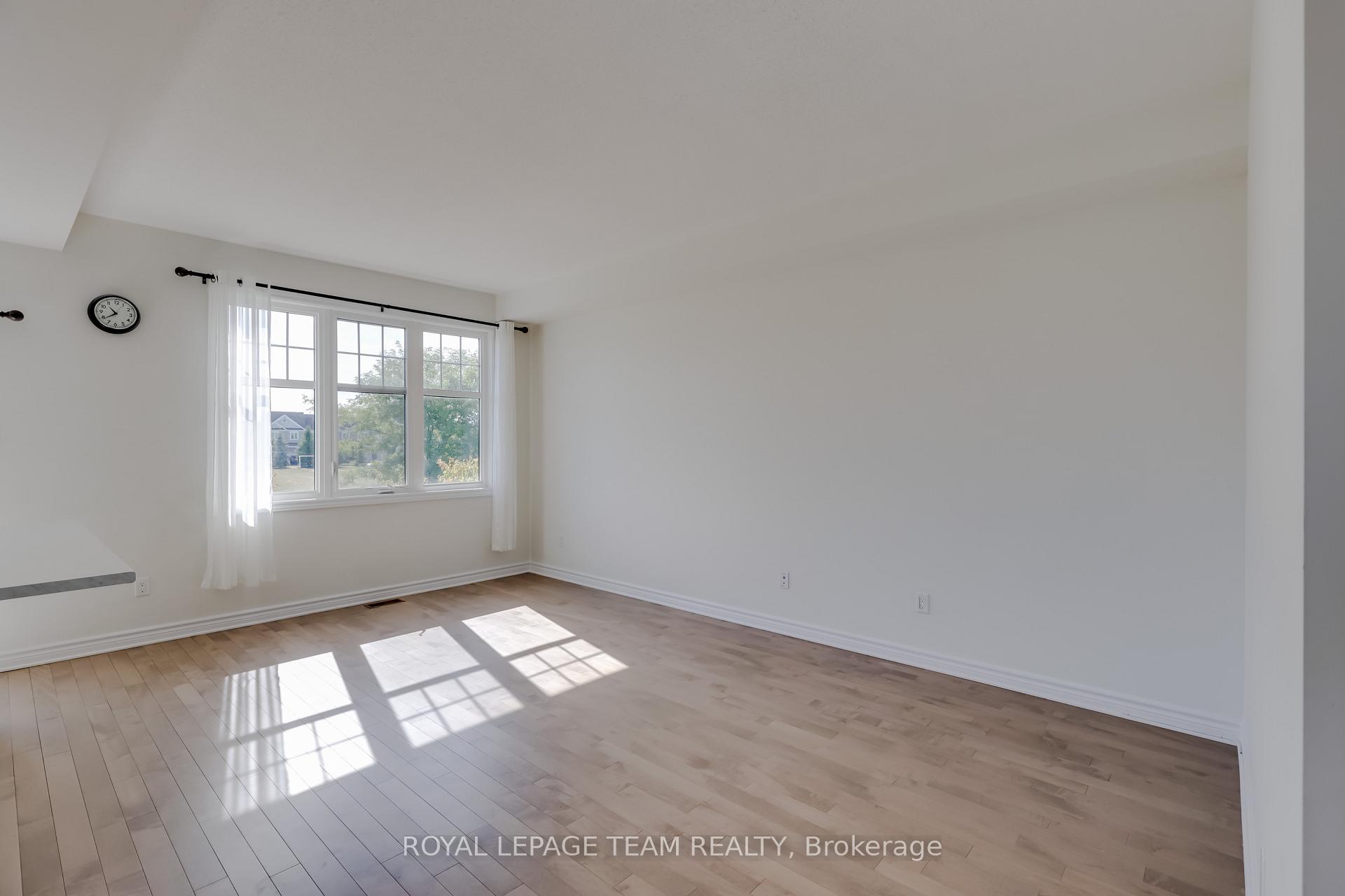 Photo 19 of 254 Halyard Way, Ottawa, Kanata - Kanata Lakes/Heritage Hills — HOMEH