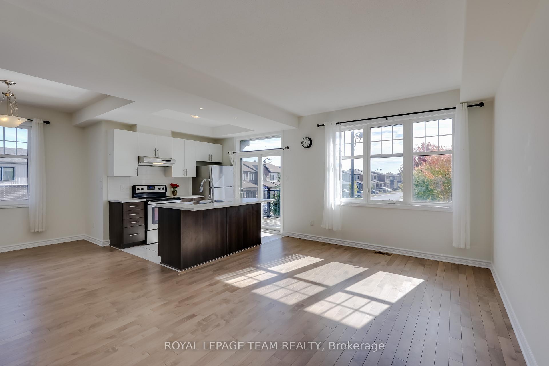 Photo 21 of 254 Halyard Way, Ottawa, Kanata - Kanata Lakes/Heritage Hills — HOMEH