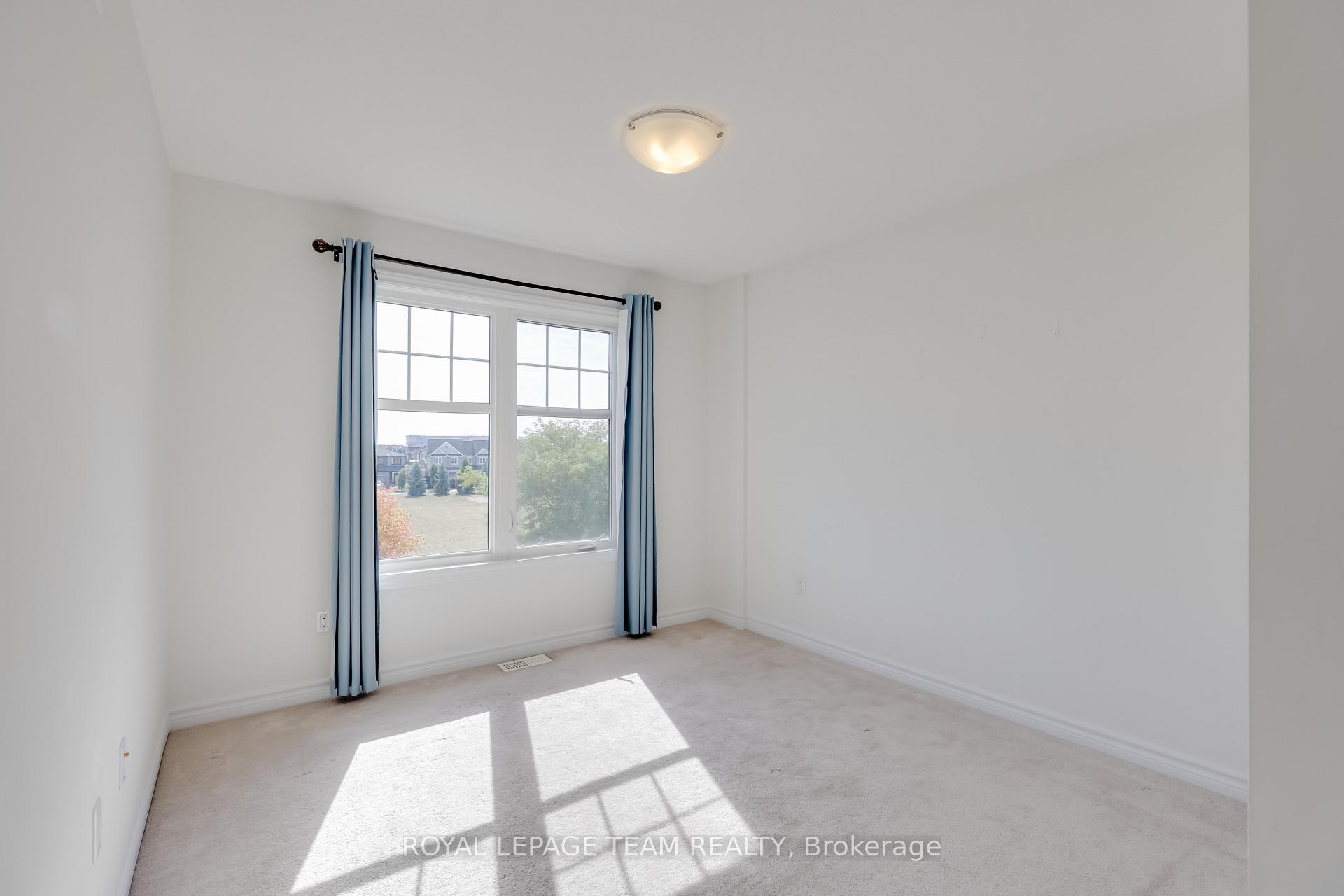 Photo 34 of 254 Halyard Way, Ottawa, Kanata - Kanata Lakes/Heritage Hills — HOMEH