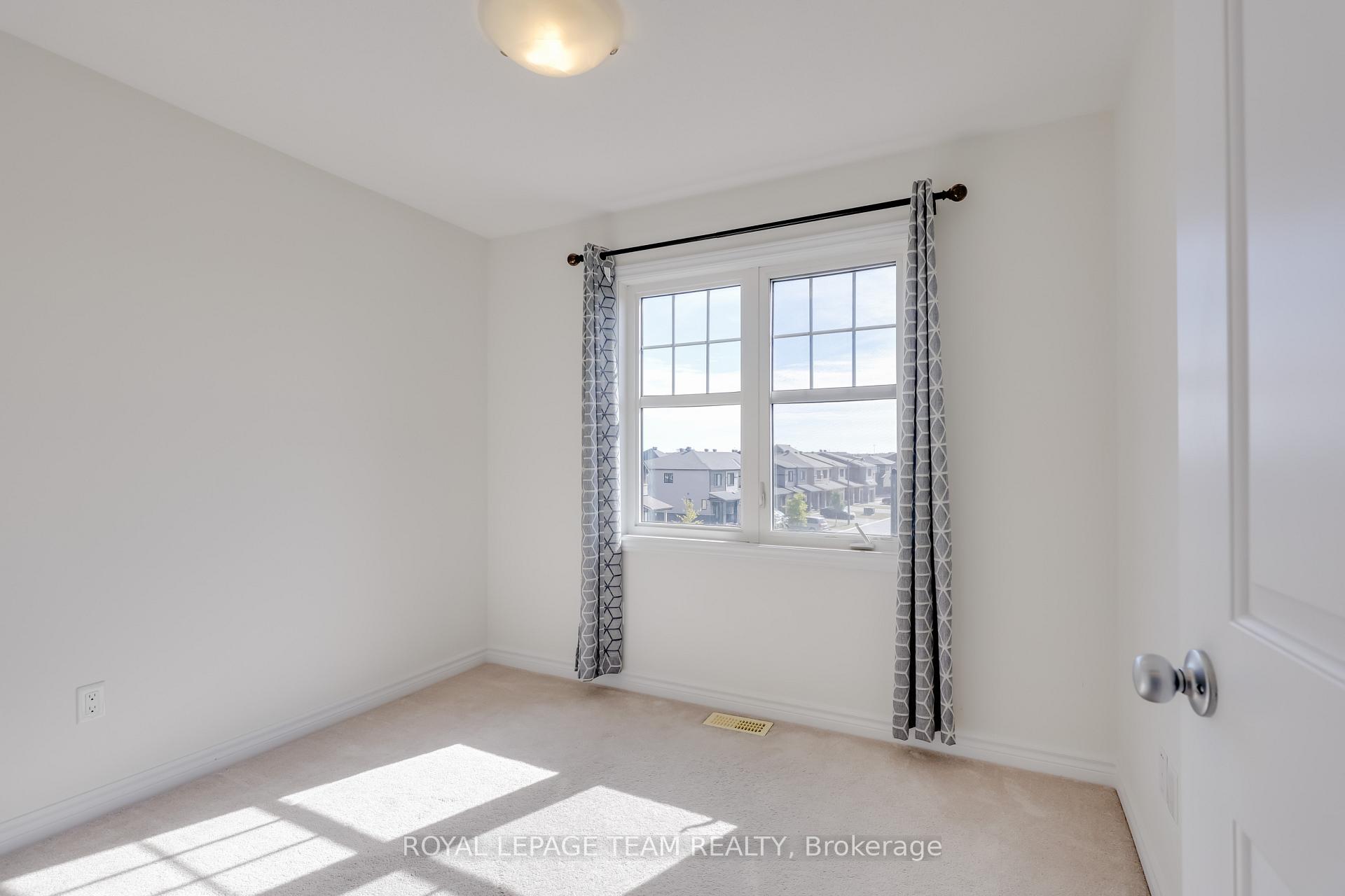 Photo 40 of 254 Halyard Way, Ottawa, Kanata - Kanata Lakes/Heritage Hills — HOMEH