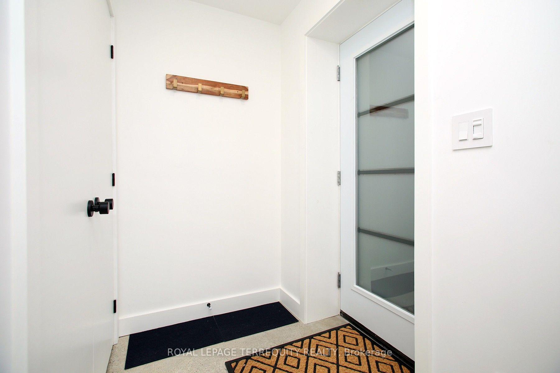 Photo 3 of Unit Bsmt, 354 Main Street, Toronto, Woodbine-Lumsden — HOMEH