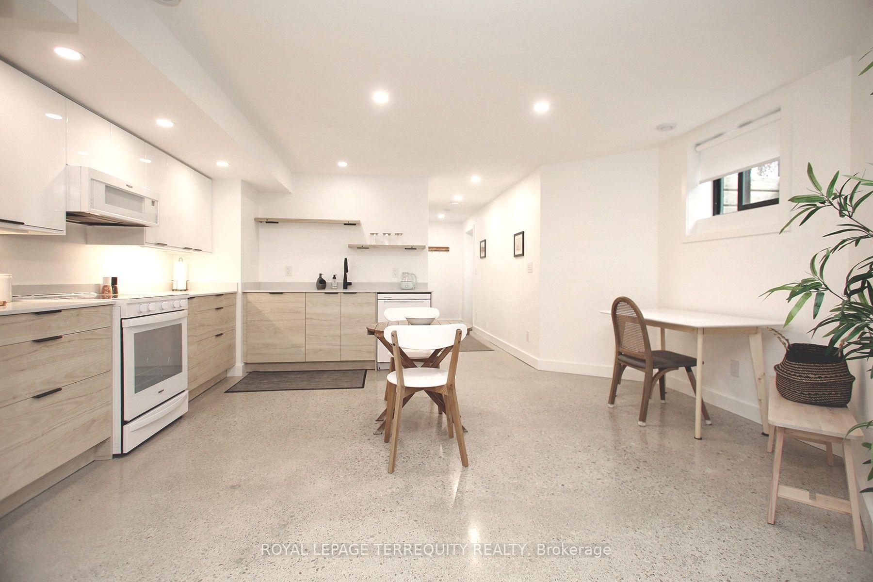 Photo 7 of Unit Bsmt, 354 Main Street, Toronto, Woodbine-Lumsden — HOMEH