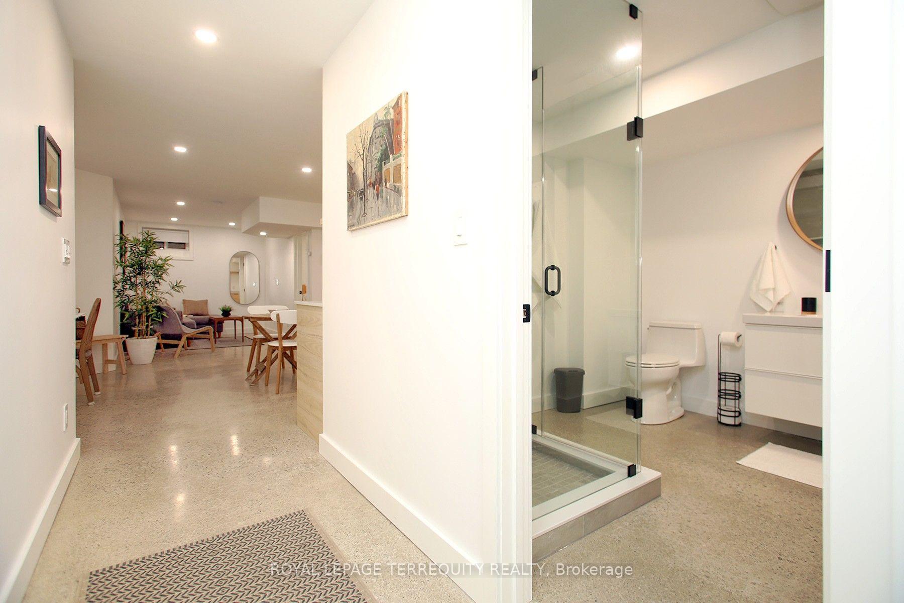Photo 9 of Unit Bsmt, 354 Main Street, Toronto, Woodbine-Lumsden — HOMEH