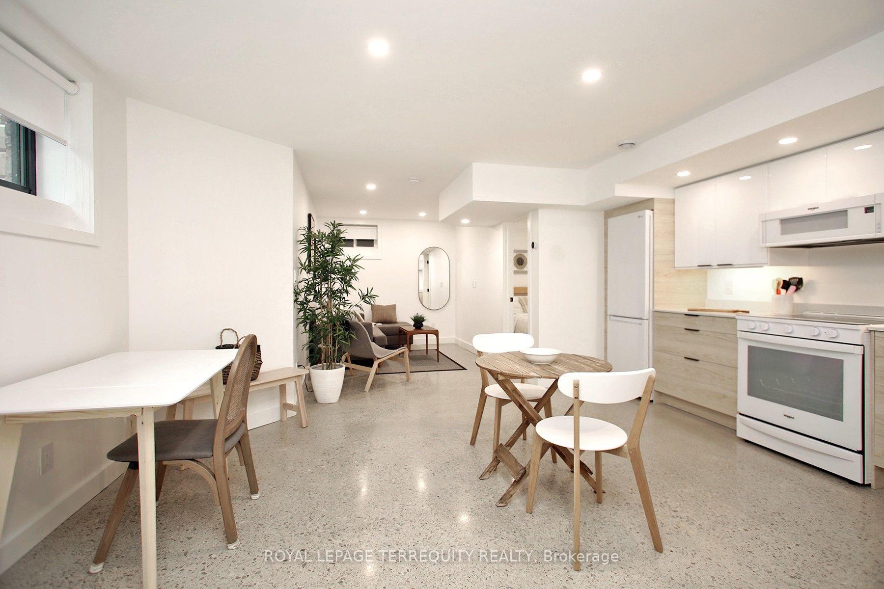 Photo 12 of Unit Bsmt, 354 Main Street, Toronto, Woodbine-Lumsden — HOMEH