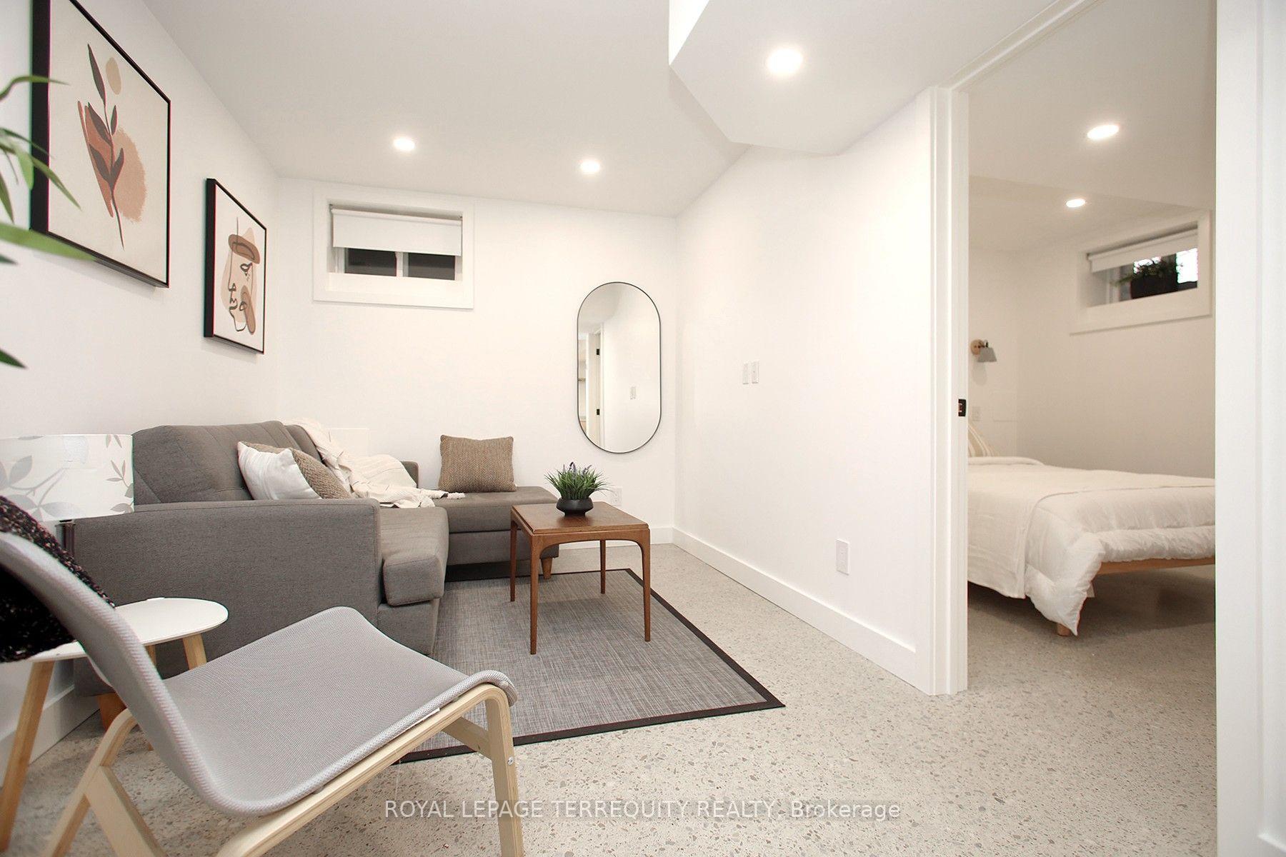 Photo 14 of Unit Bsmt, 354 Main Street, Toronto, Woodbine-Lumsden — HOMEH