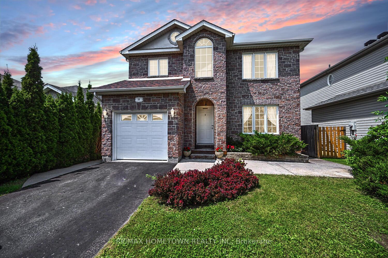 Photo 2 of 16 Regency Place, Brockville, Brockville — HOMEH