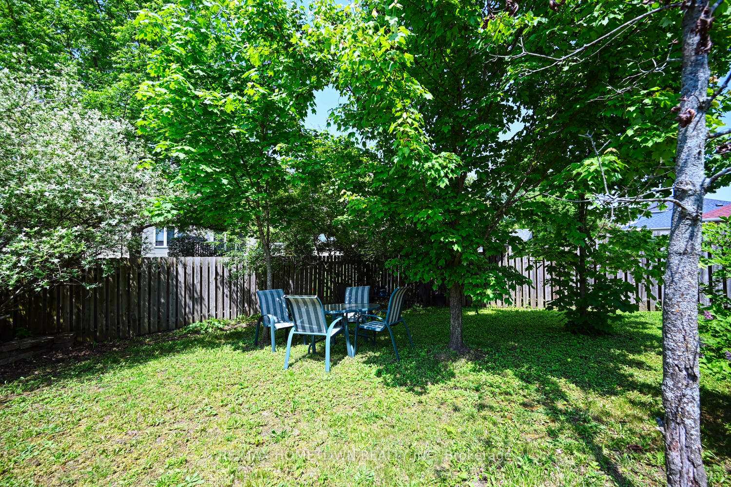Photo 40 of 16 Regency Place, Brockville, Brockville — HOMEH