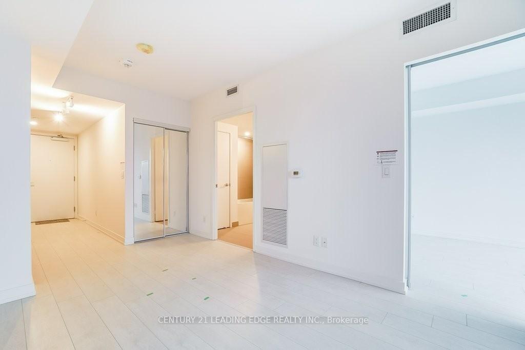 Photo 12 of Unit 3201, 19 Western Battery Road, Toronto, Niagara — HOMEH