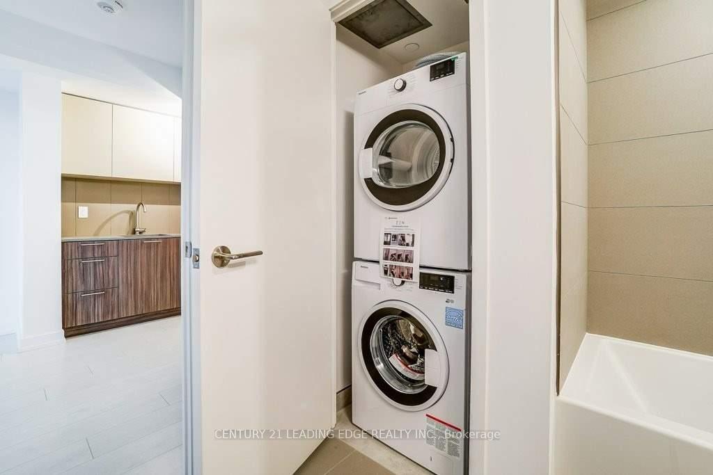 Photo 17 of Unit 3201, 19 Western Battery Road, Toronto, Niagara — HOMEH
