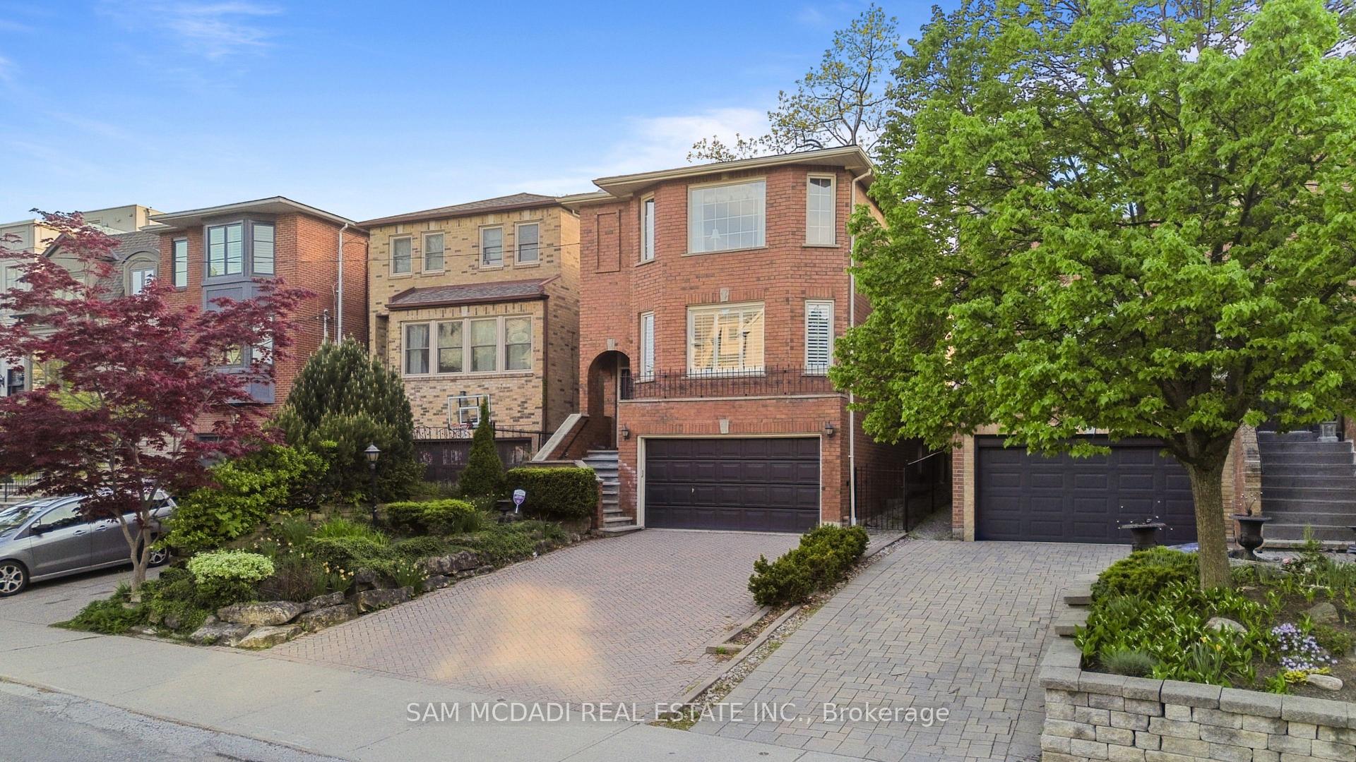 Photo 2 of 690 Oriole Parkway, Toronto, Yonge-Eglinton — HOMEH