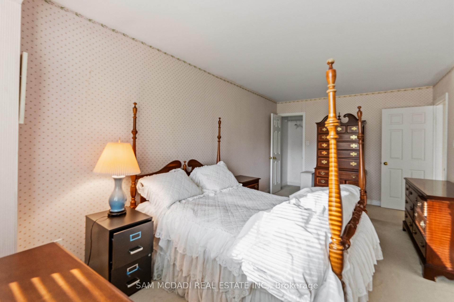 Photo 20 of 690 Oriole Parkway, Toronto, Yonge-Eglinton — HOMEH