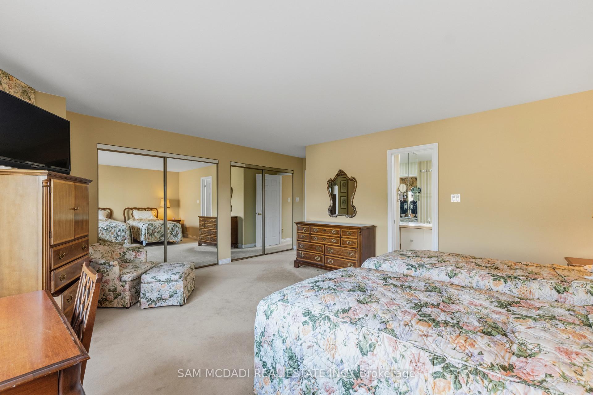 Photo 25 of 690 Oriole Parkway, Toronto, Yonge-Eglinton — HOMEH