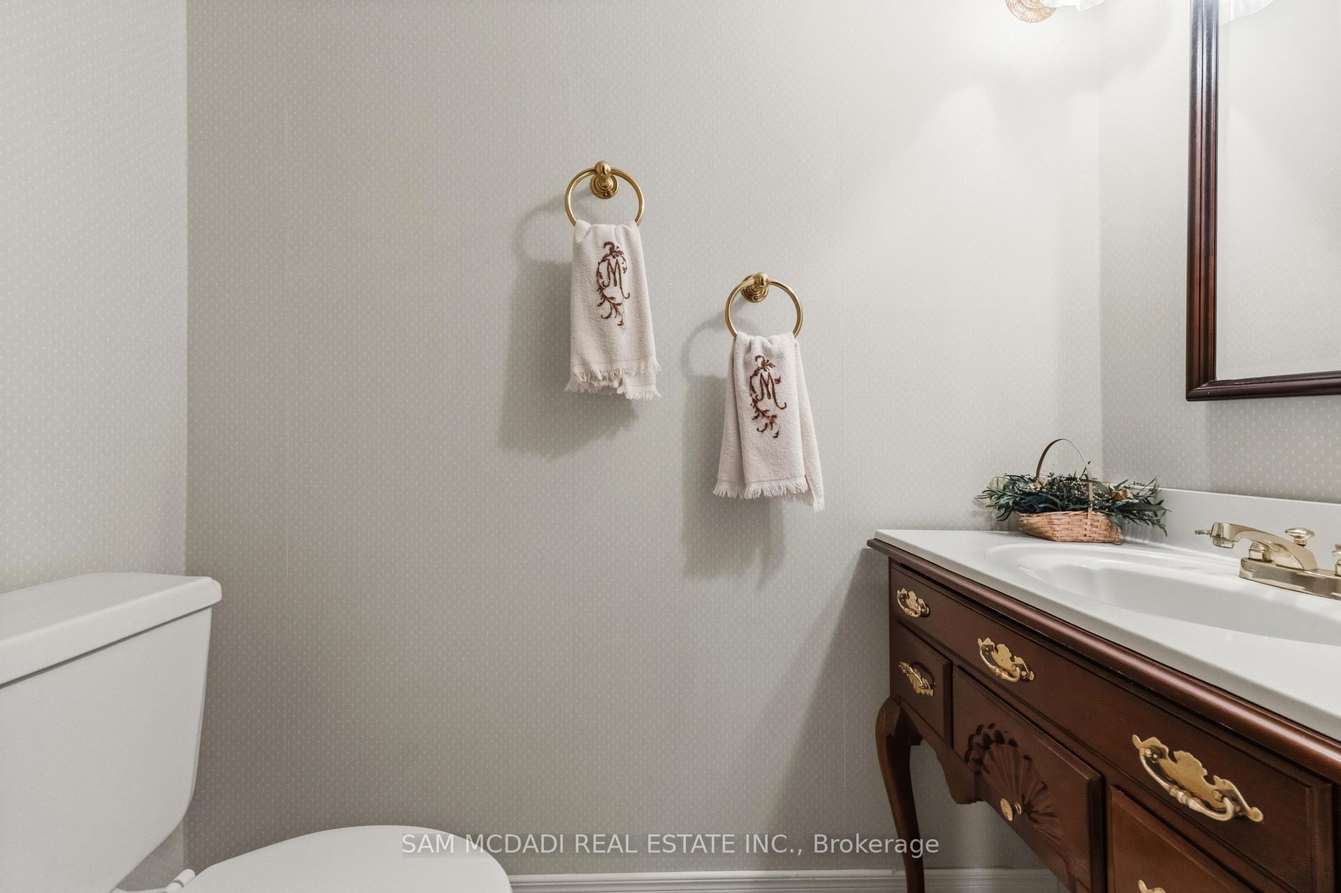 Photo 33 of 690 Oriole Parkway, Toronto, Yonge-Eglinton — HOMEH