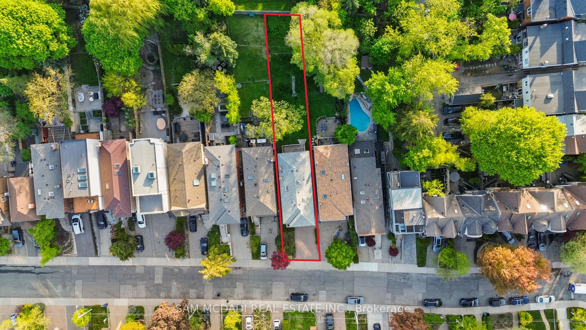 Photo 38 of 690 Oriole Parkway, Toronto, Yonge-Eglinton — HOMEH