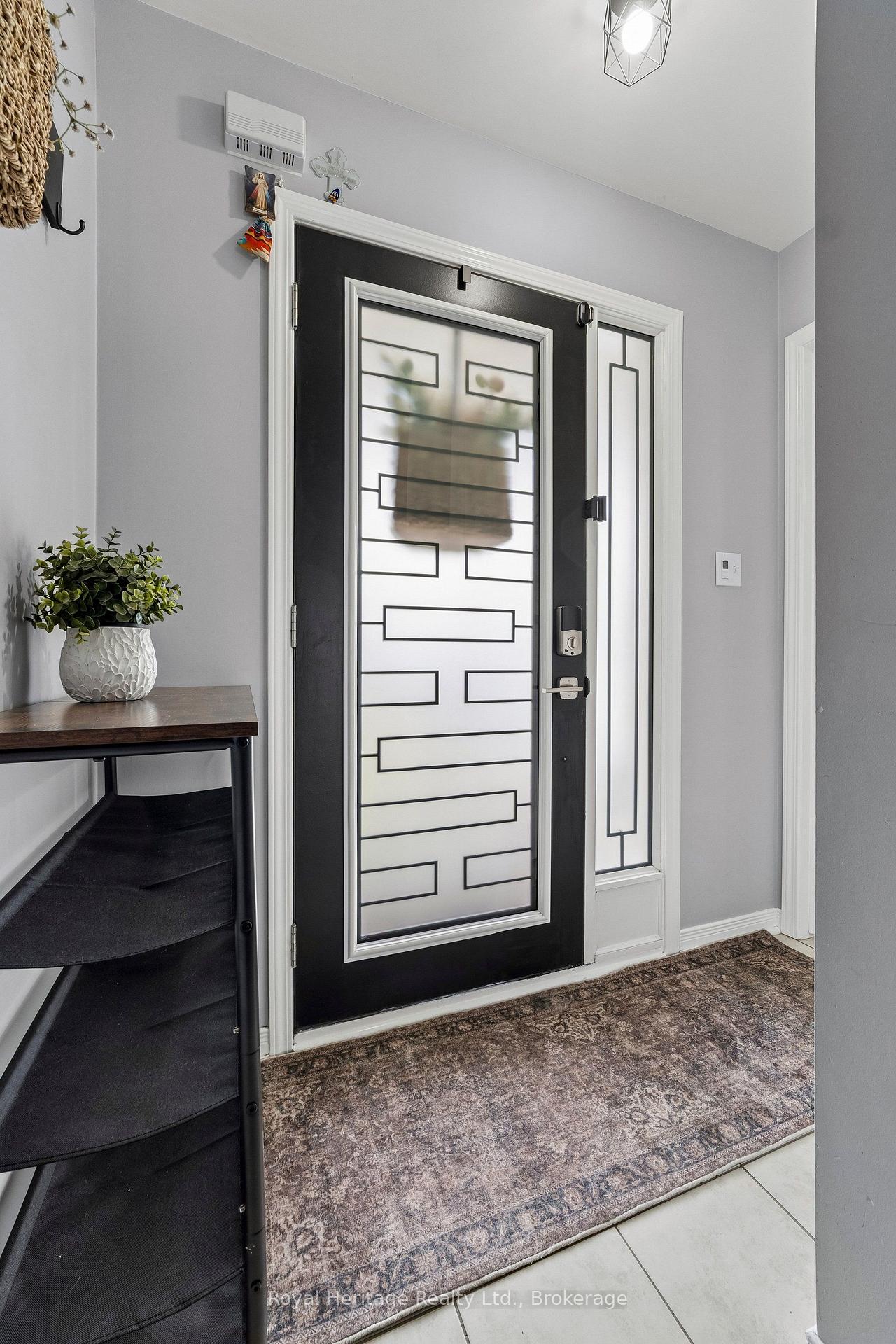 Photo 7 of 80 Richard Davies Crescent, Clarington, Bowmanville — HOMEH