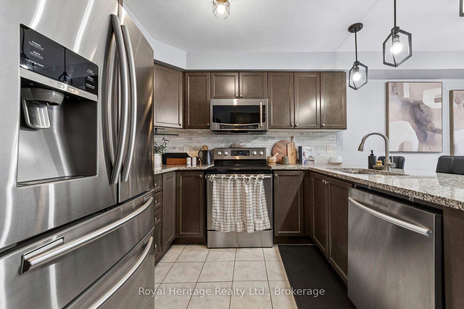 Photo 14 of 80 Richard Davies Crescent, Clarington, Bowmanville — HOMEH
