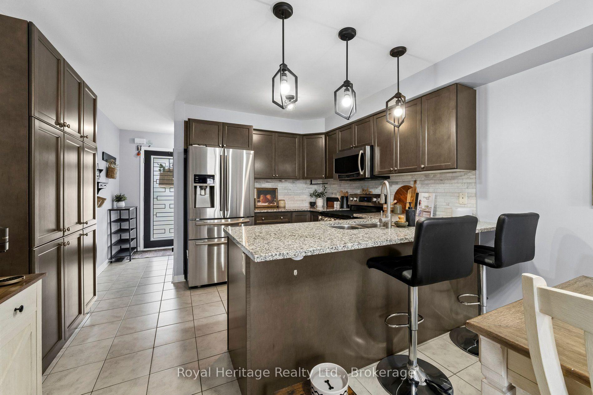 Photo 16 of 80 Richard Davies Crescent, Clarington, Bowmanville — HOMEH