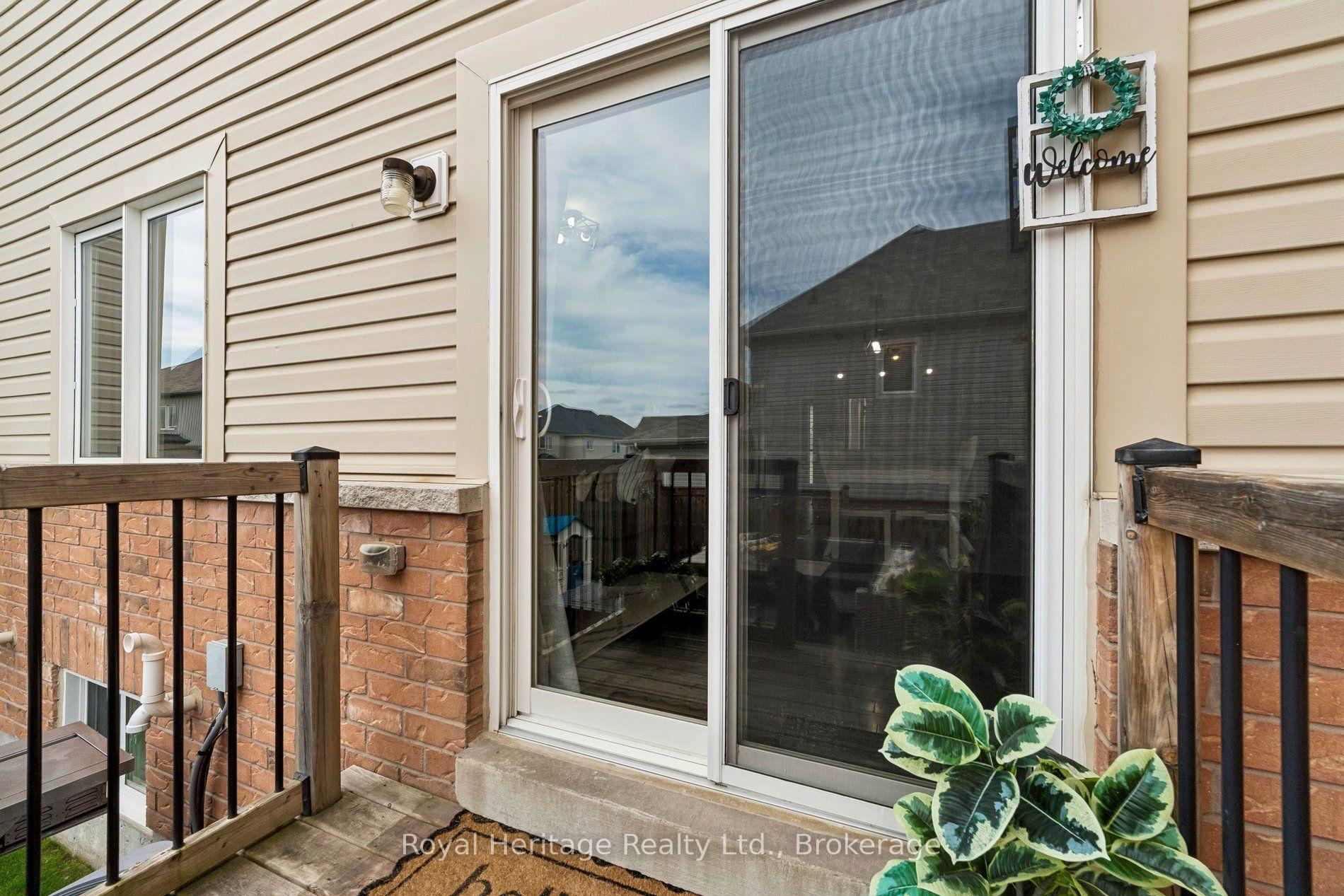 Photo 21 of 80 Richard Davies Crescent, Clarington, Bowmanville — HOMEH