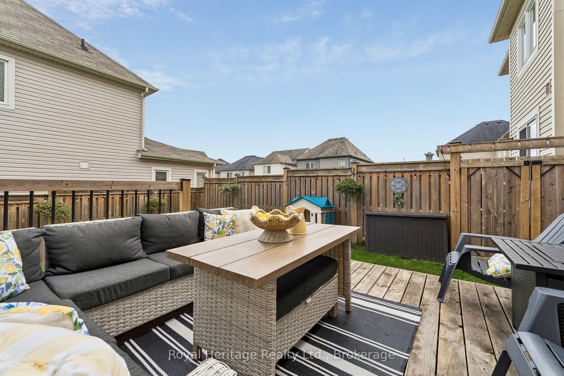 Photo 22 of 80 Richard Davies Crescent, Clarington, Bowmanville — HOMEH