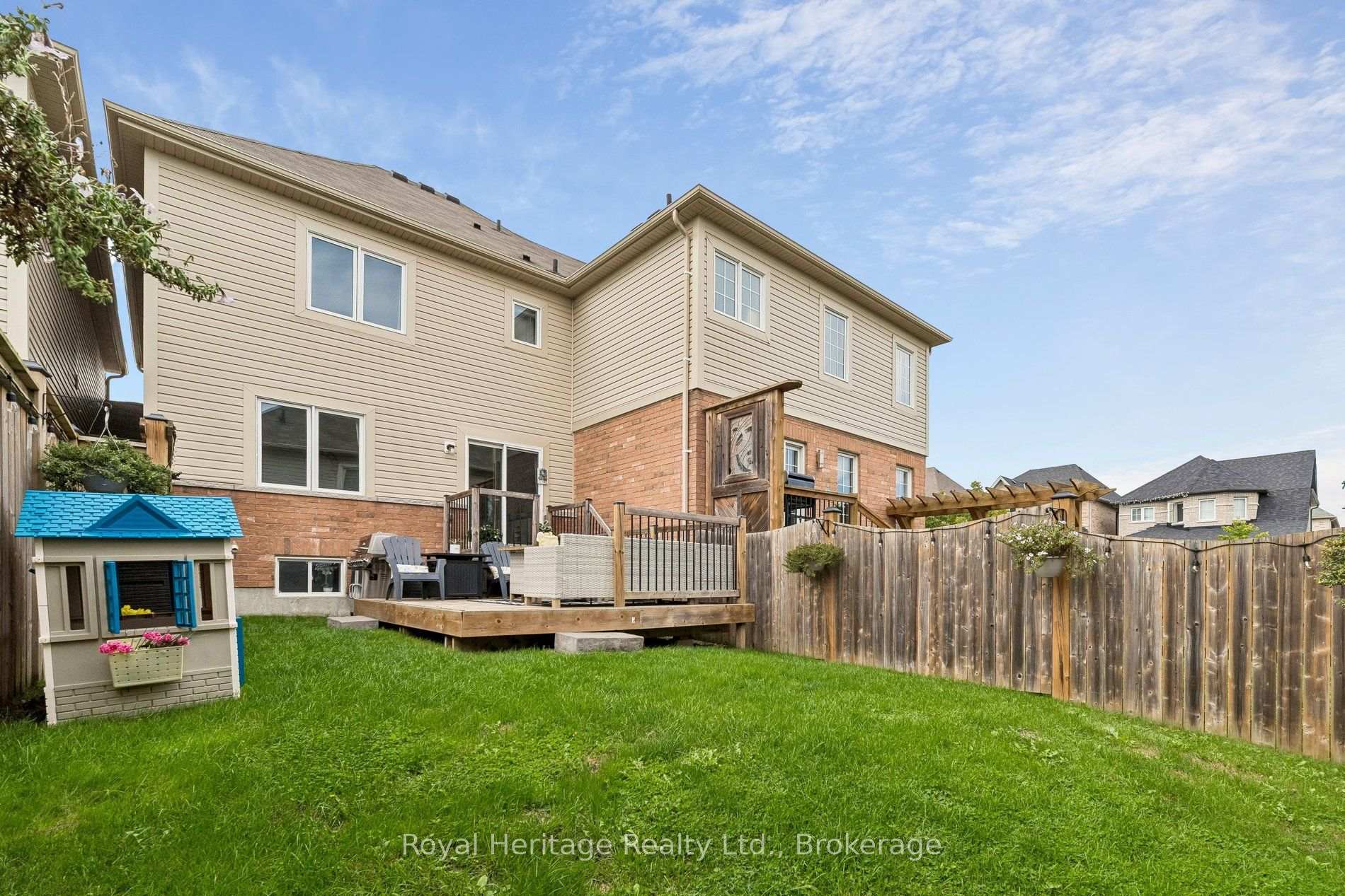 Photo 45 of 80 Richard Davies Crescent, Clarington, Bowmanville — HOMEH