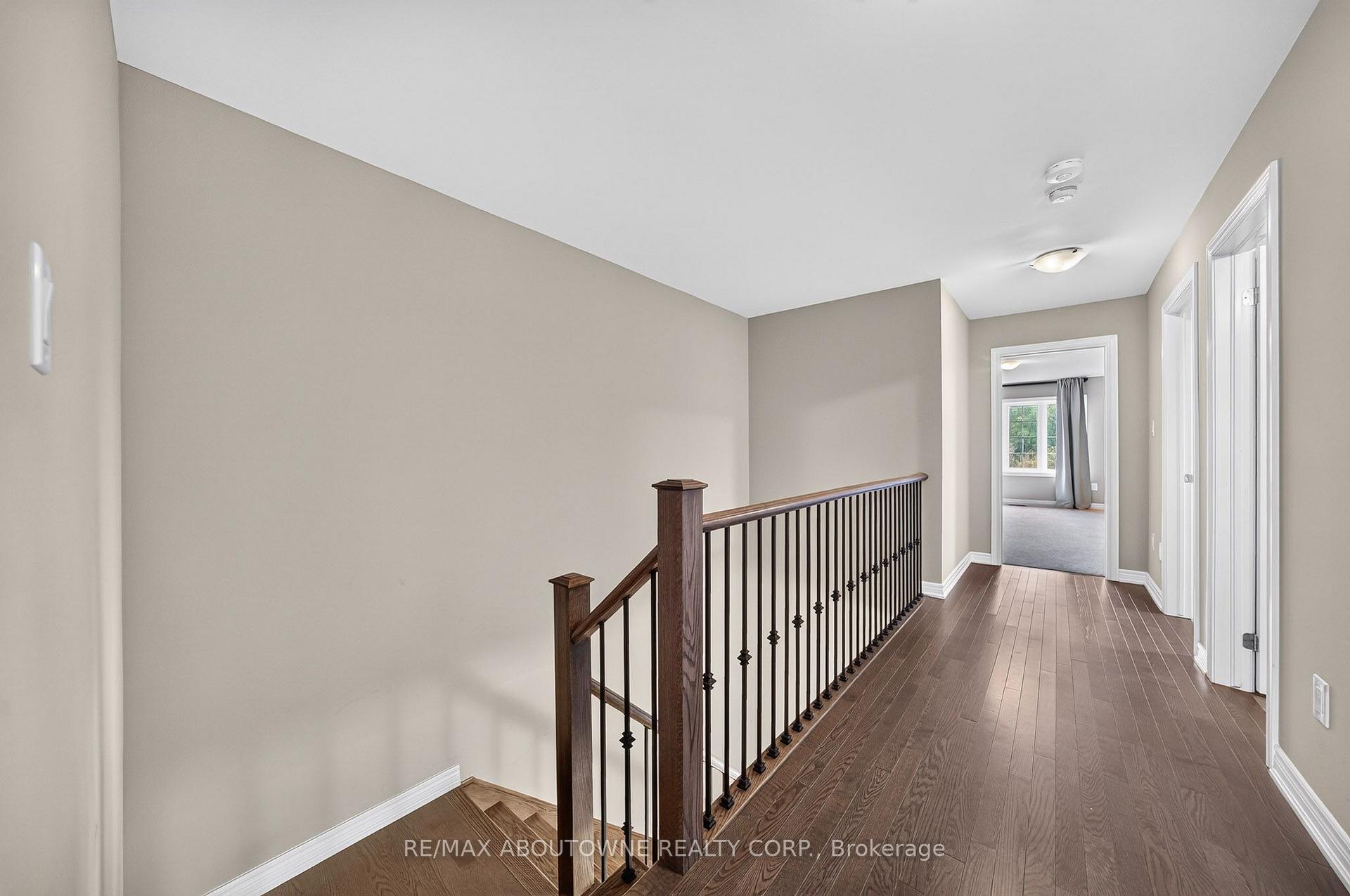 Photo 17 of 3289 Mockingbird Common, Oakville, Joshua Meadows — HOMEH