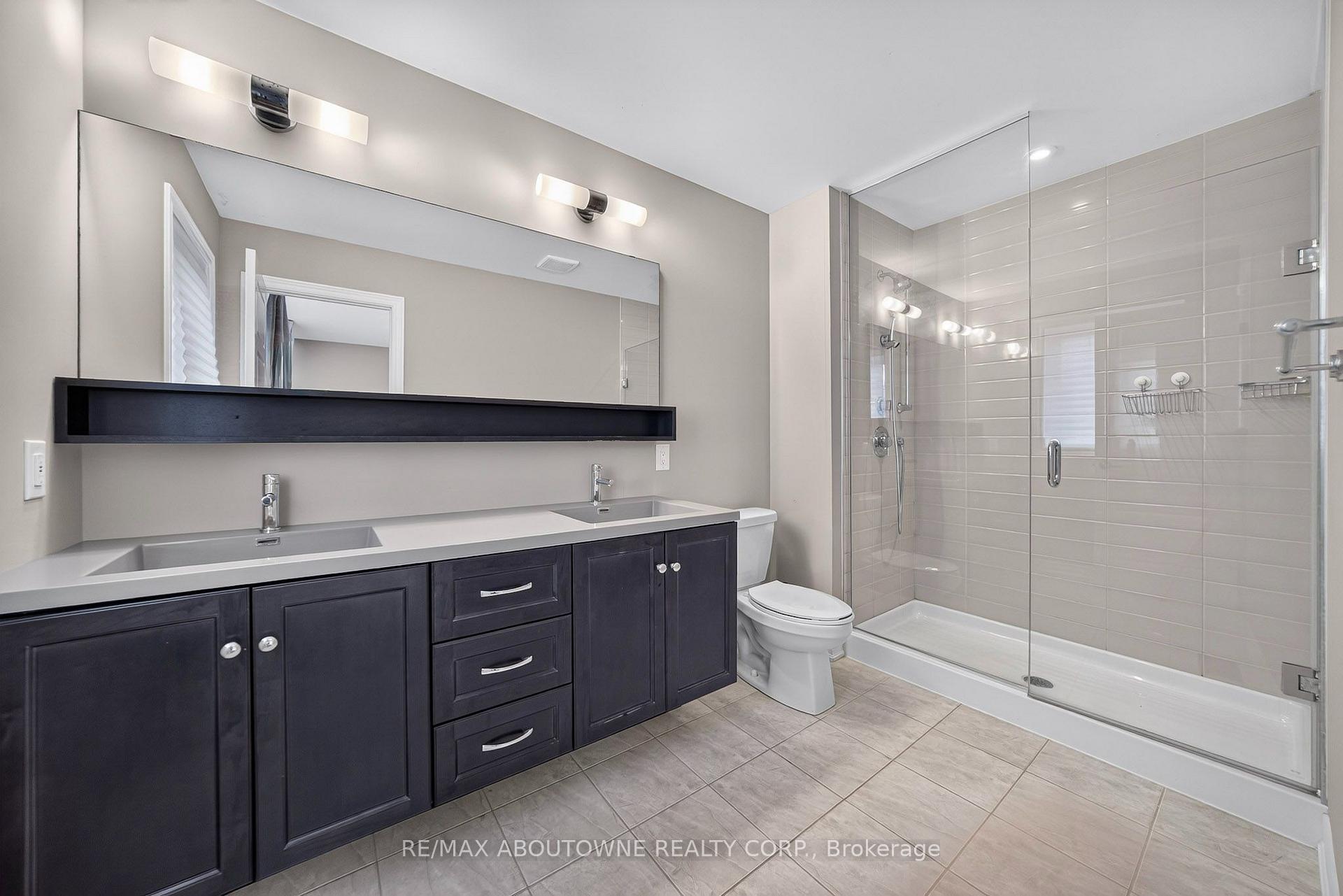 Photo 21 of 3289 Mockingbird Common, Oakville, Joshua Meadows — HOMEH