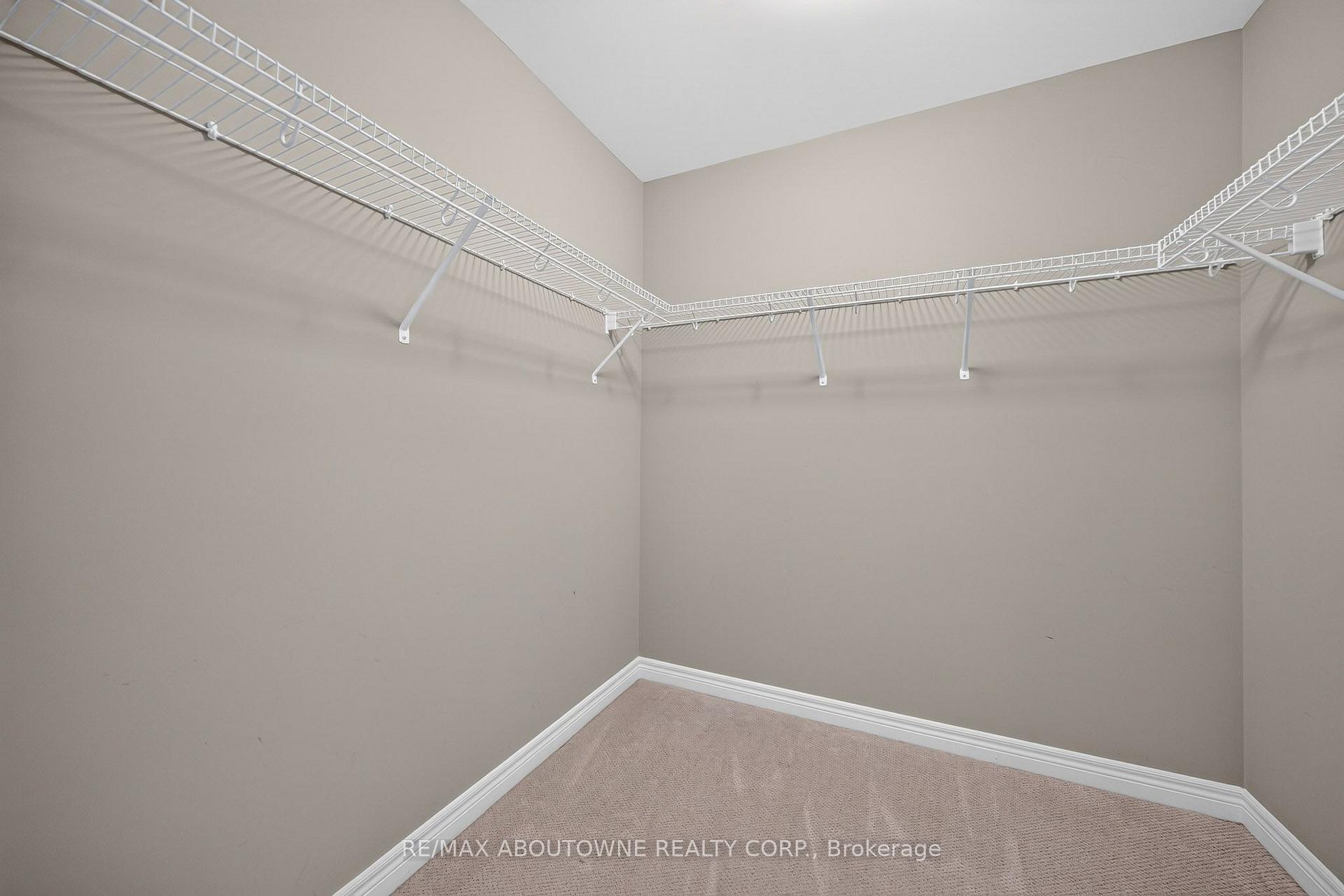 Photo 22 of 3289 Mockingbird Common, Oakville, Joshua Meadows — HOMEH