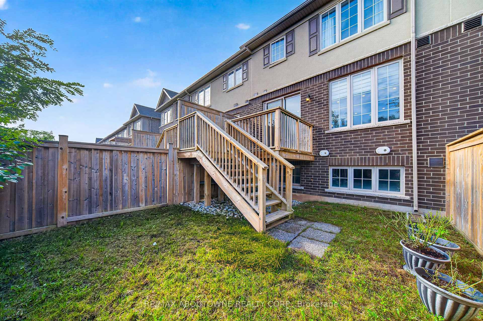 Photo 34 of 3289 Mockingbird Common, Oakville, Joshua Meadows — HOMEH
