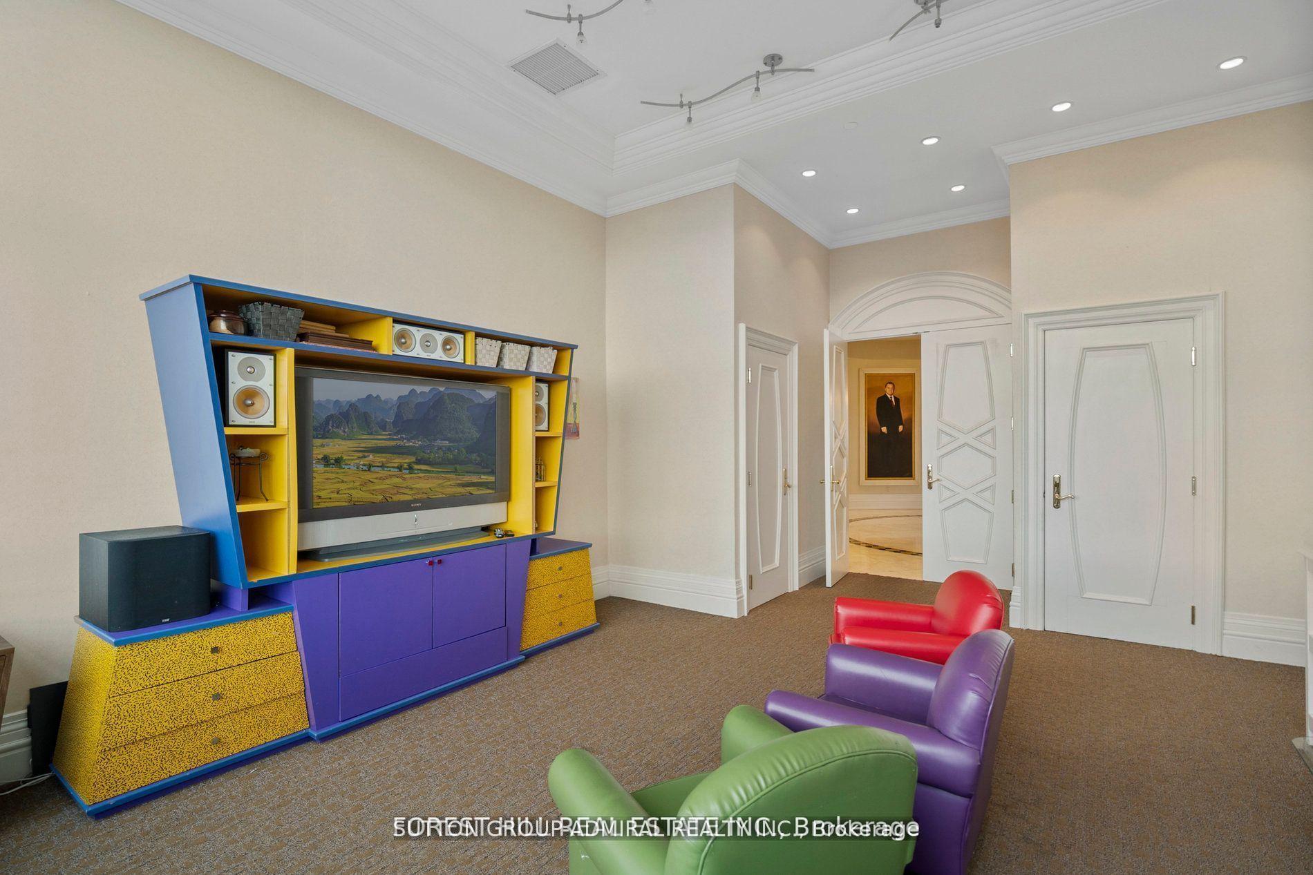 Photo 7 of Unit Uph, 1 Cordoba Drive, Vaughan, Lakeview Estates — HOMEH