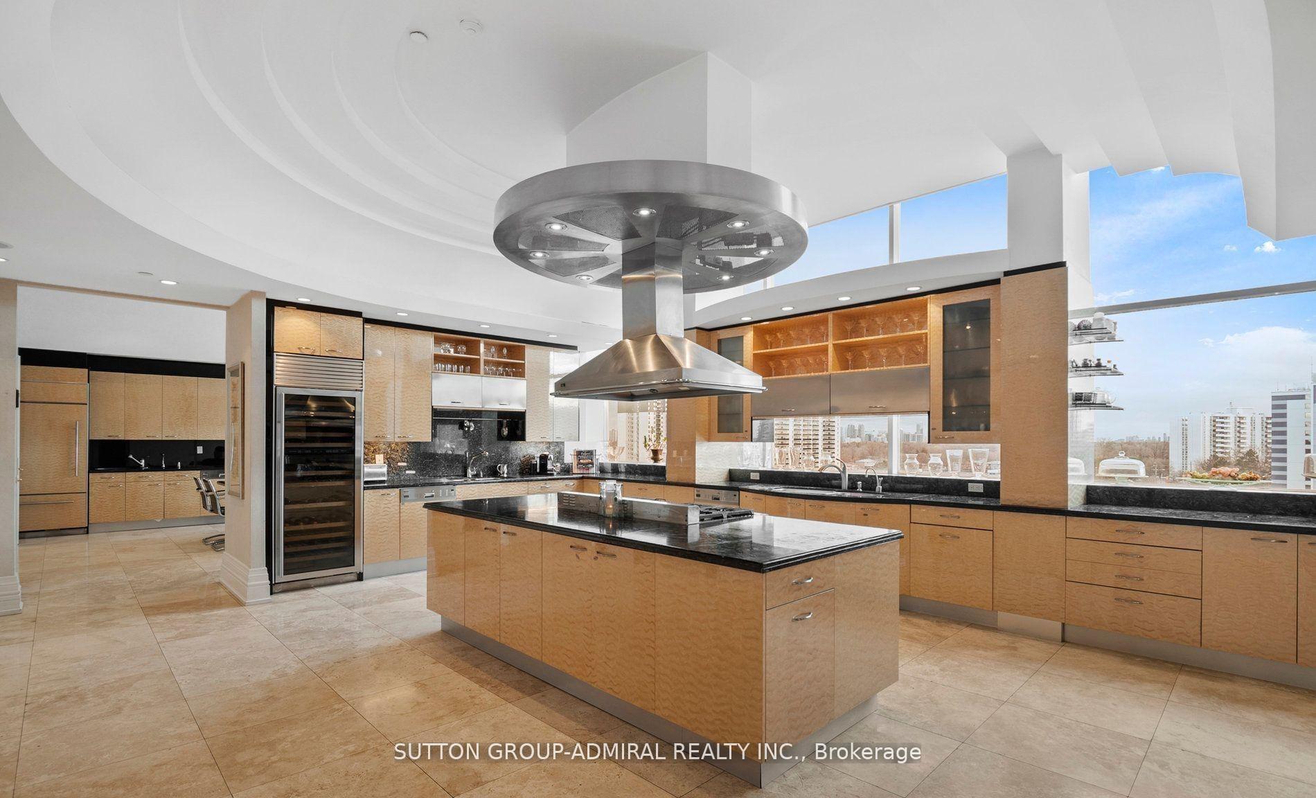 Photo 10 of Unit Uph, 1 Cordoba Drive, Vaughan, Lakeview Estates — HOMEH