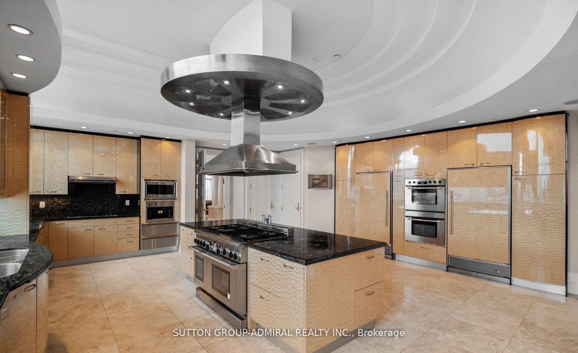 Photo 11 of Unit Uph, 1 Cordoba Drive, Vaughan, Lakeview Estates — HOMEH