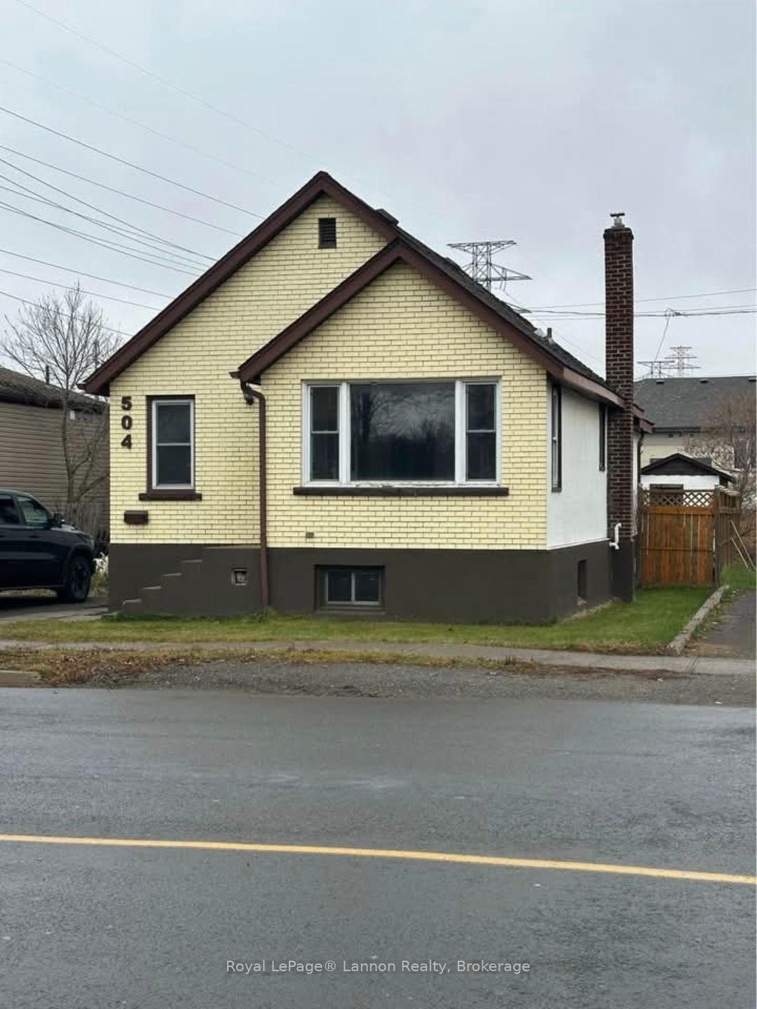 Photo of 504 Frederica Street W