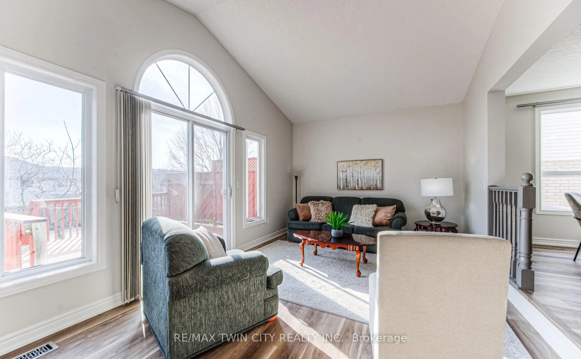Photo 23 of 689 Zermatt Drive, Waterloo — HOMEH